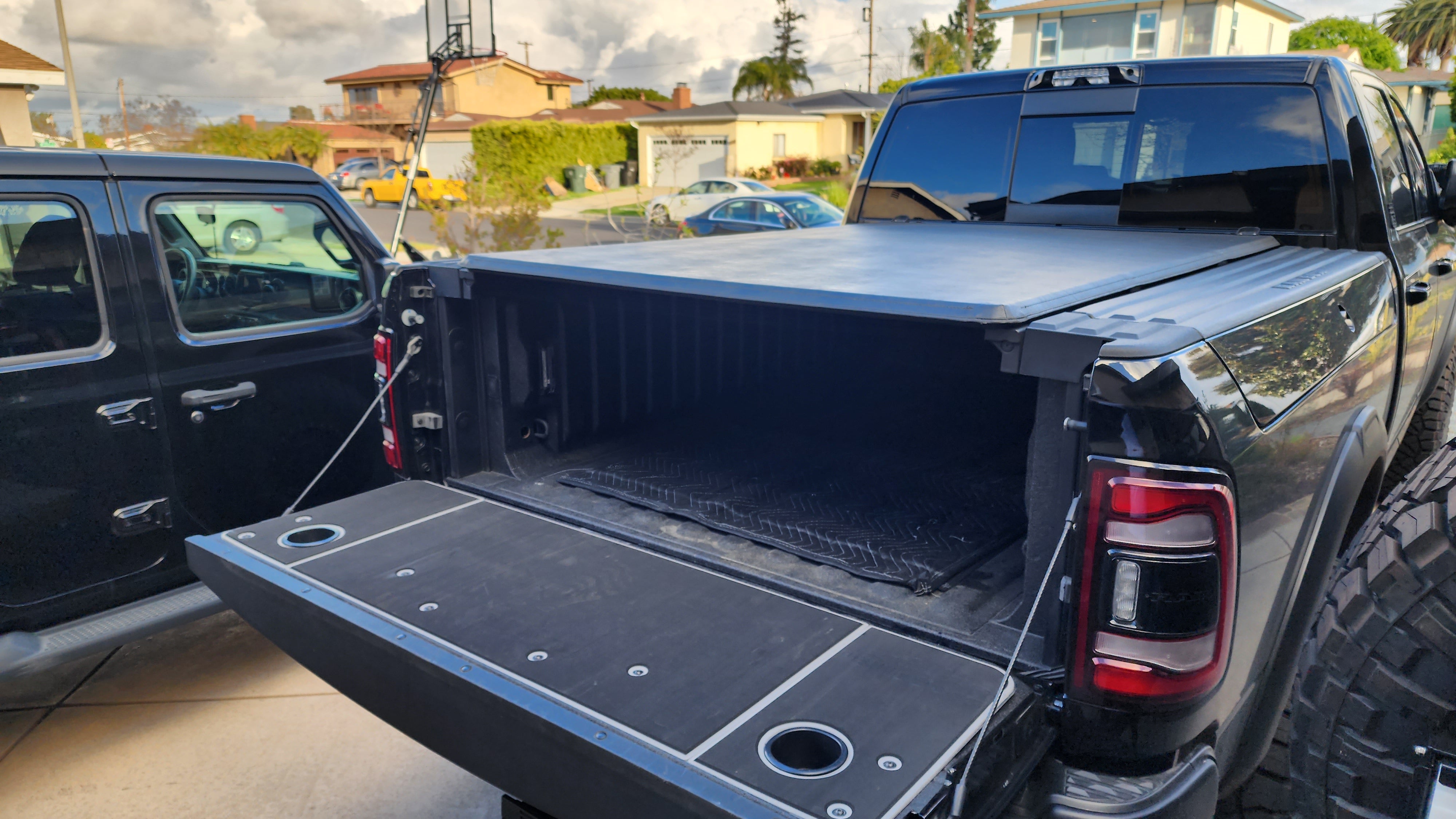 BillieBars Tailgate Cover – RAM (1998–Current)