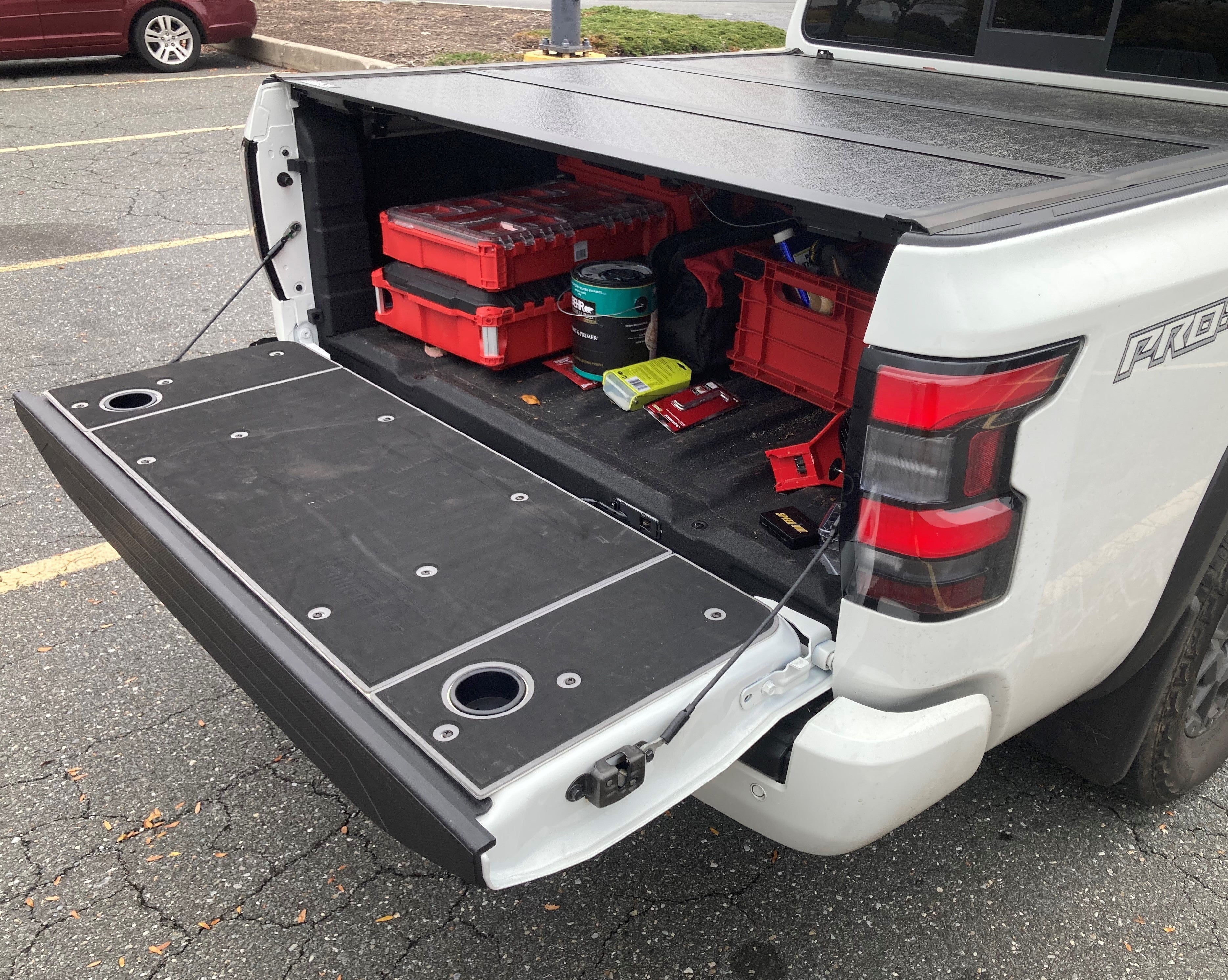 BillieBars Tailgate Cover – Frontier (2022+)