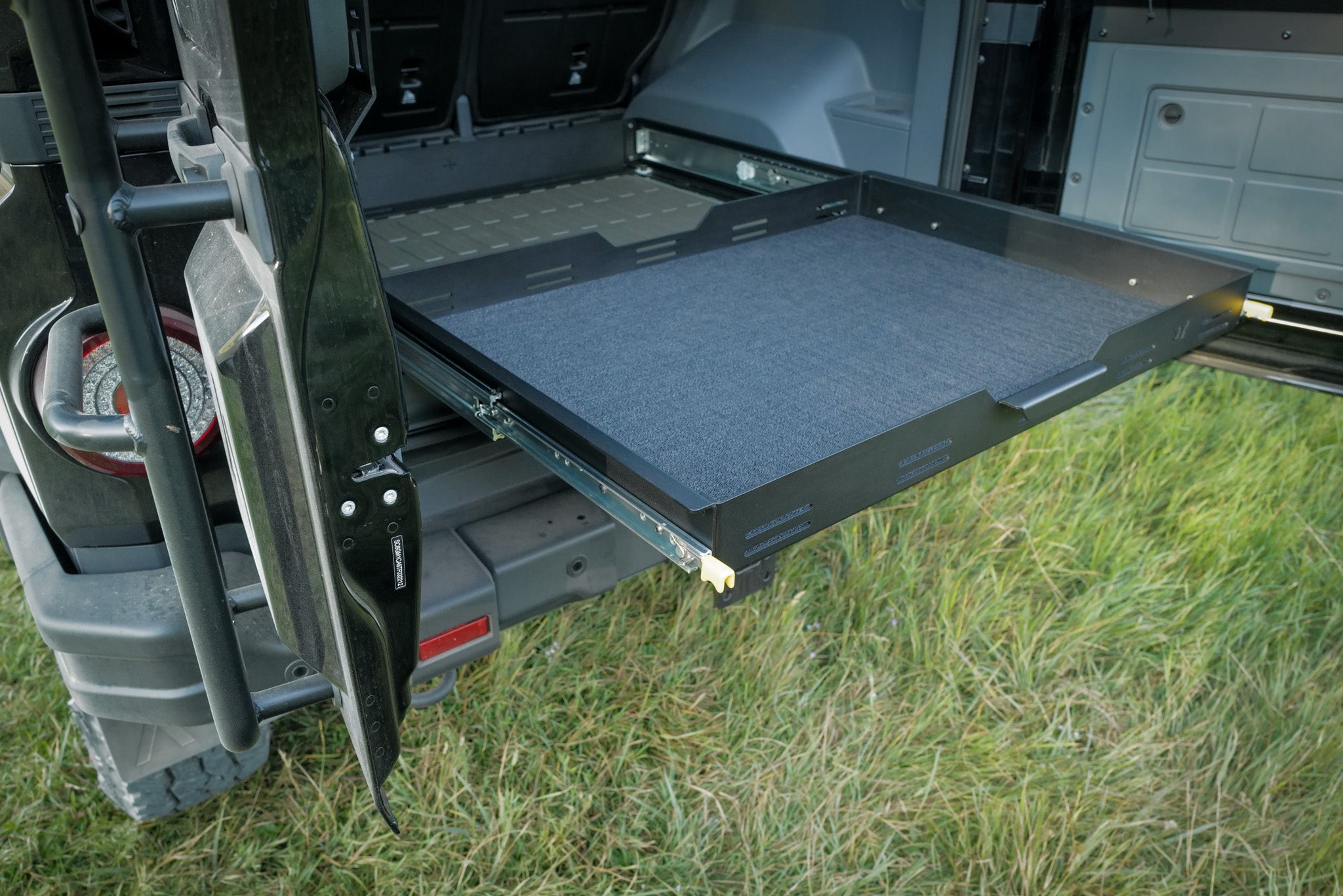 INEOS Grenadier Cargo Tray System Pro | Sliding Cargo Storage