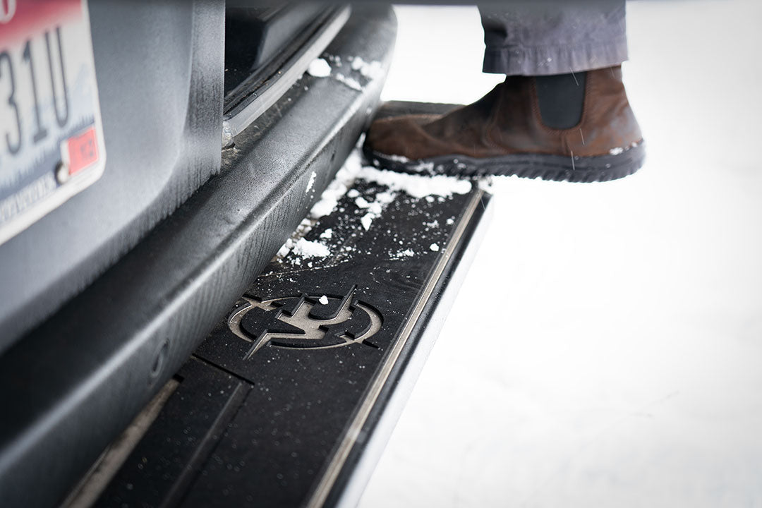 Van Compass Ultradeck Full Width Step Pad for Tug Step – Mercedes Sprinter (2019–Up)
