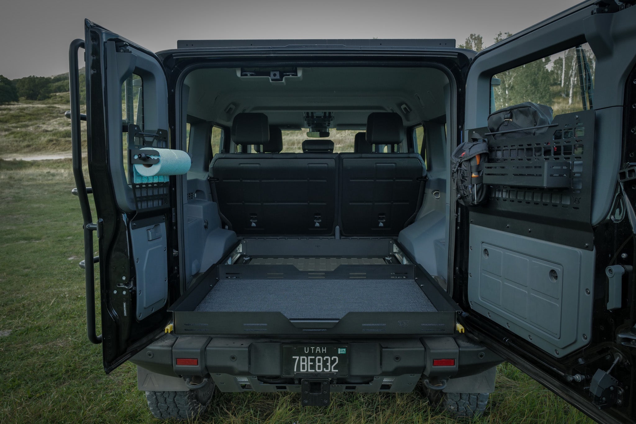 INEOS Grenadier Cargo Tray System Pro | Sliding Cargo Storage
