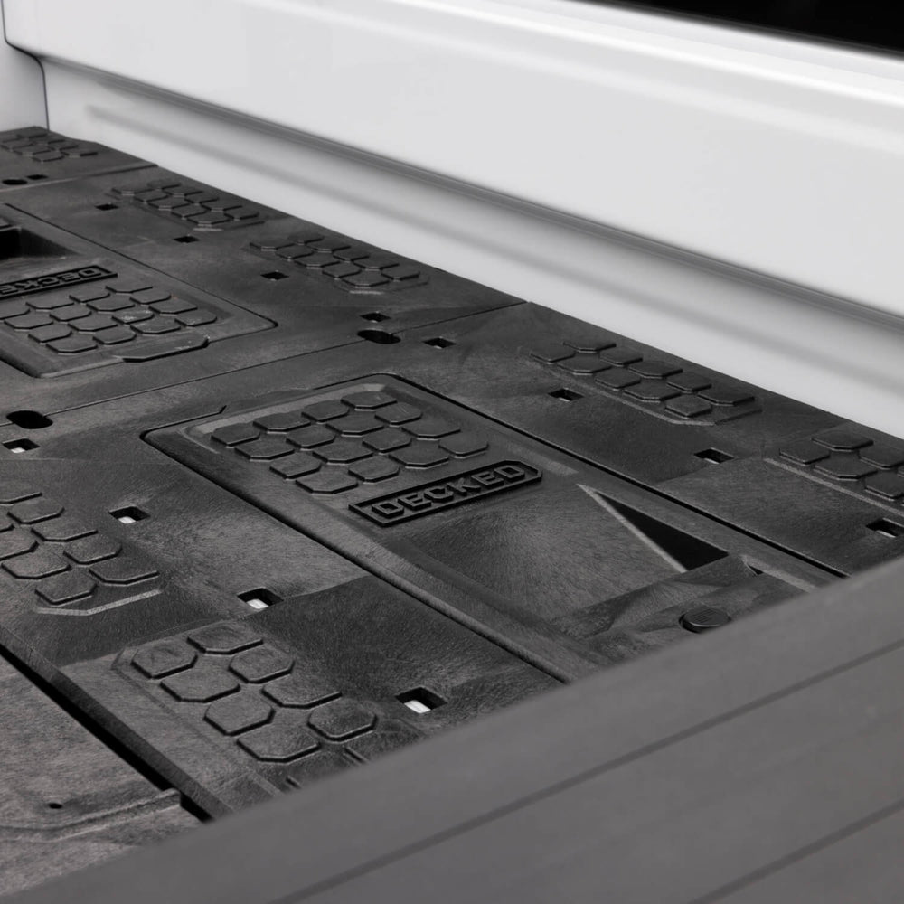 [XF6LF, XF7LF, XG10LF, XG5LF, XG9LF, XR5LF, XS4LF, XS5LF] A close up of the 8' Load Floor which lengthens the deck of the Drawer System and adds the capacity for 4 more stash bins to your DECKED system.