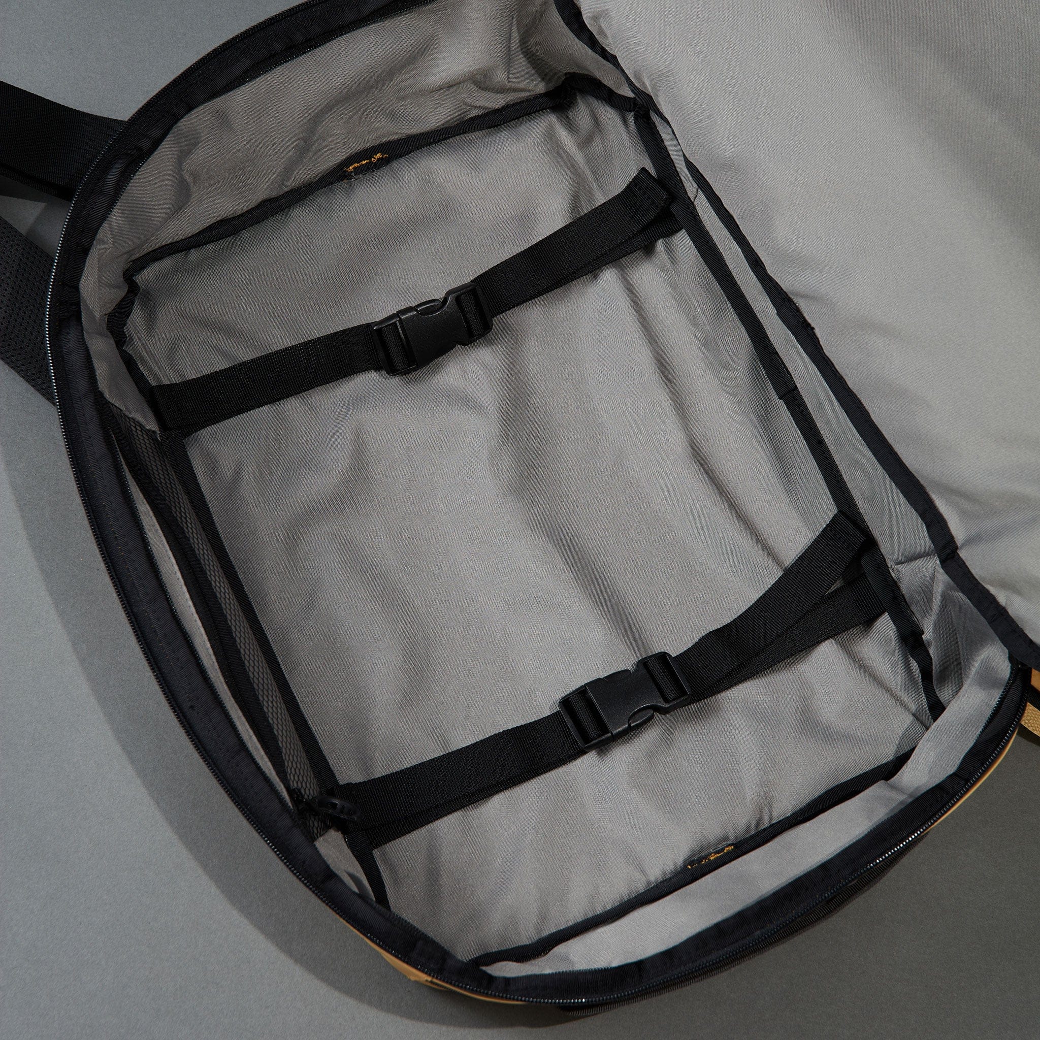 Crate On the Go Duffel-Tan