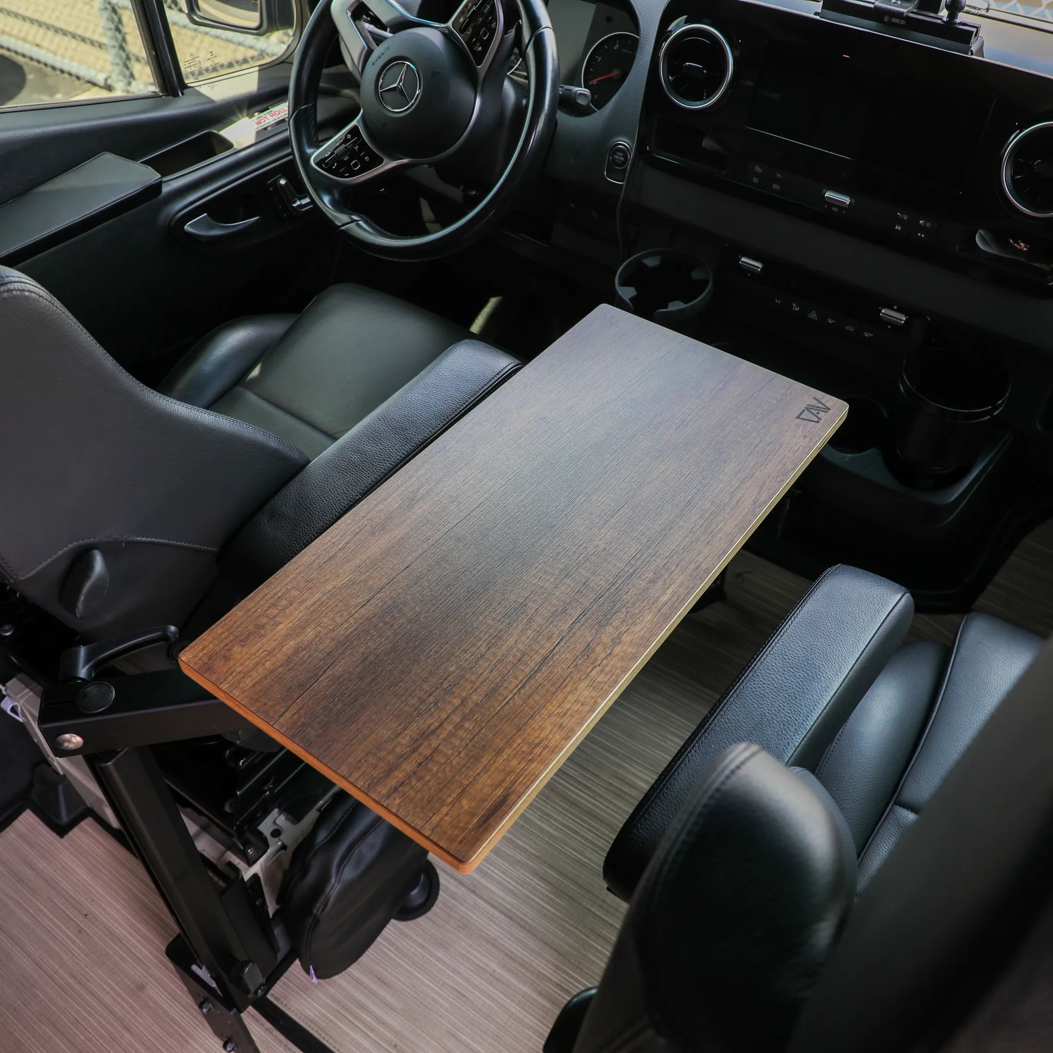 Small Universal Table Top