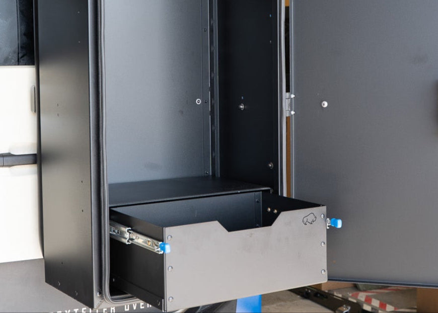 ROAMBUILT TRAIL BOX with 8" drawer
