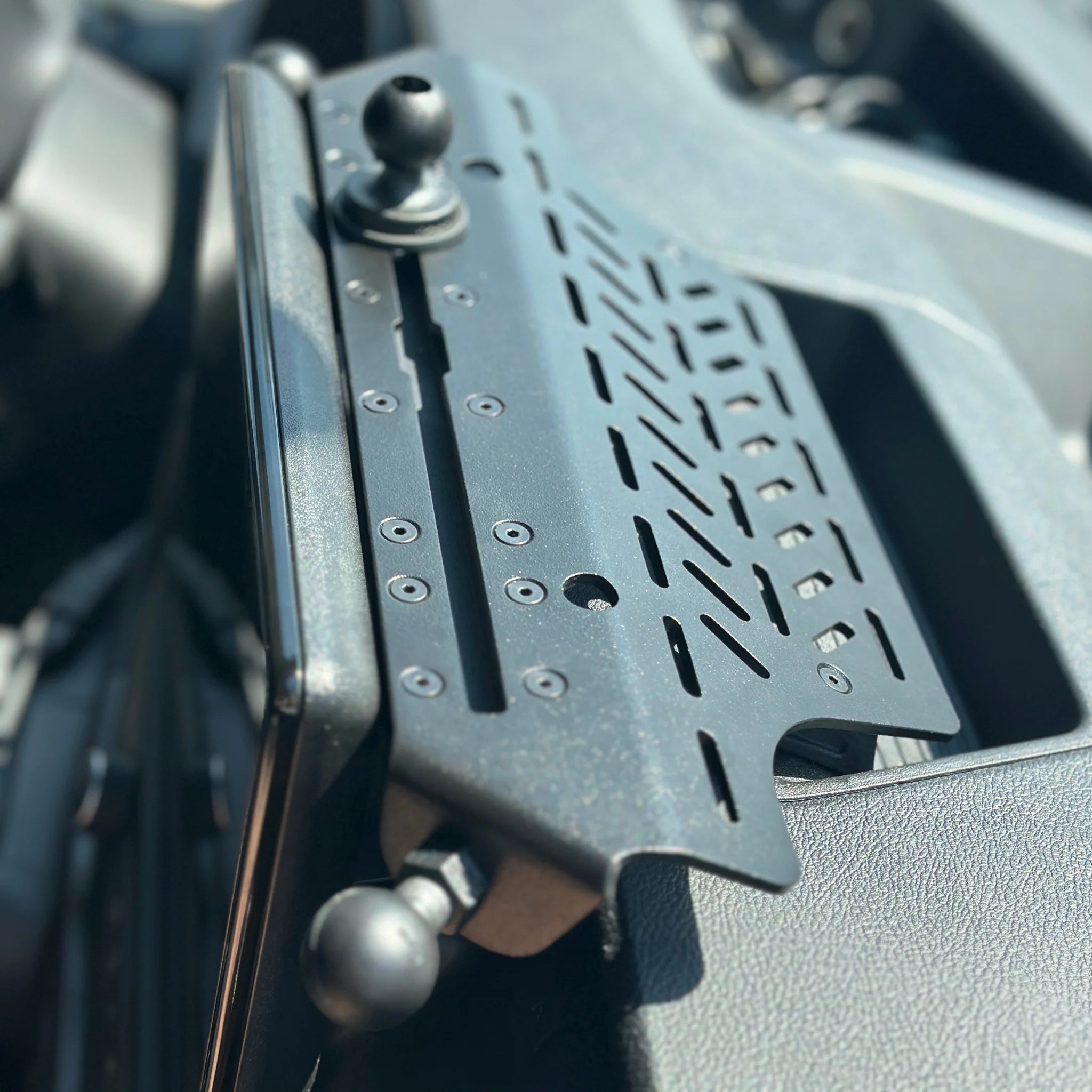 Ford Transit Dash Mount – Navidok No-Drill Dash Mount for 12" Screen Vans (with Dual RAM Balls & T-Slot Track)