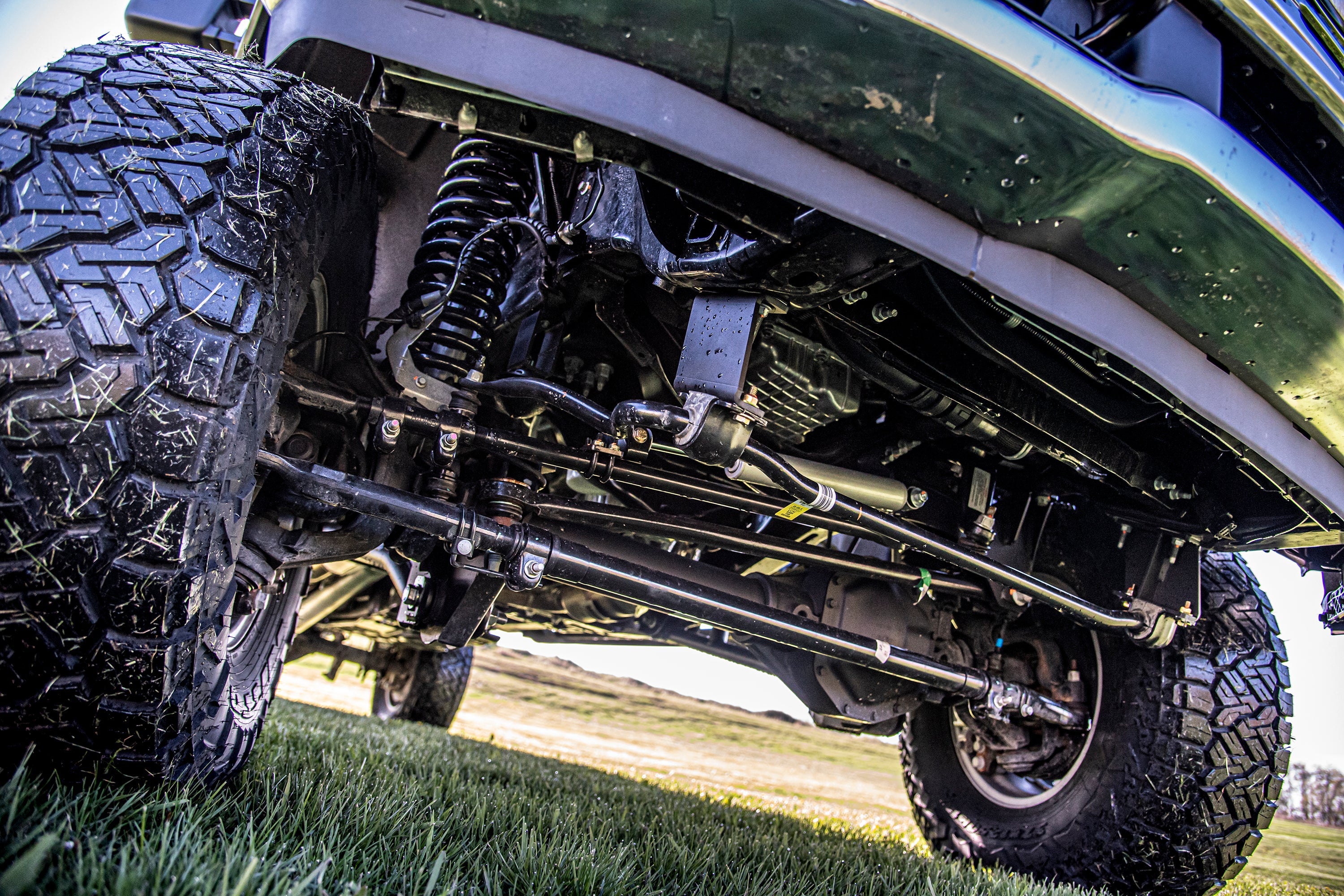 BDS 5 Inch Suspension Lift Kit w/ 4-Link & FOX 2.5 Performance Elite Ford F-250/F-350 Super Duty Diesel 4WD (2023–2026)