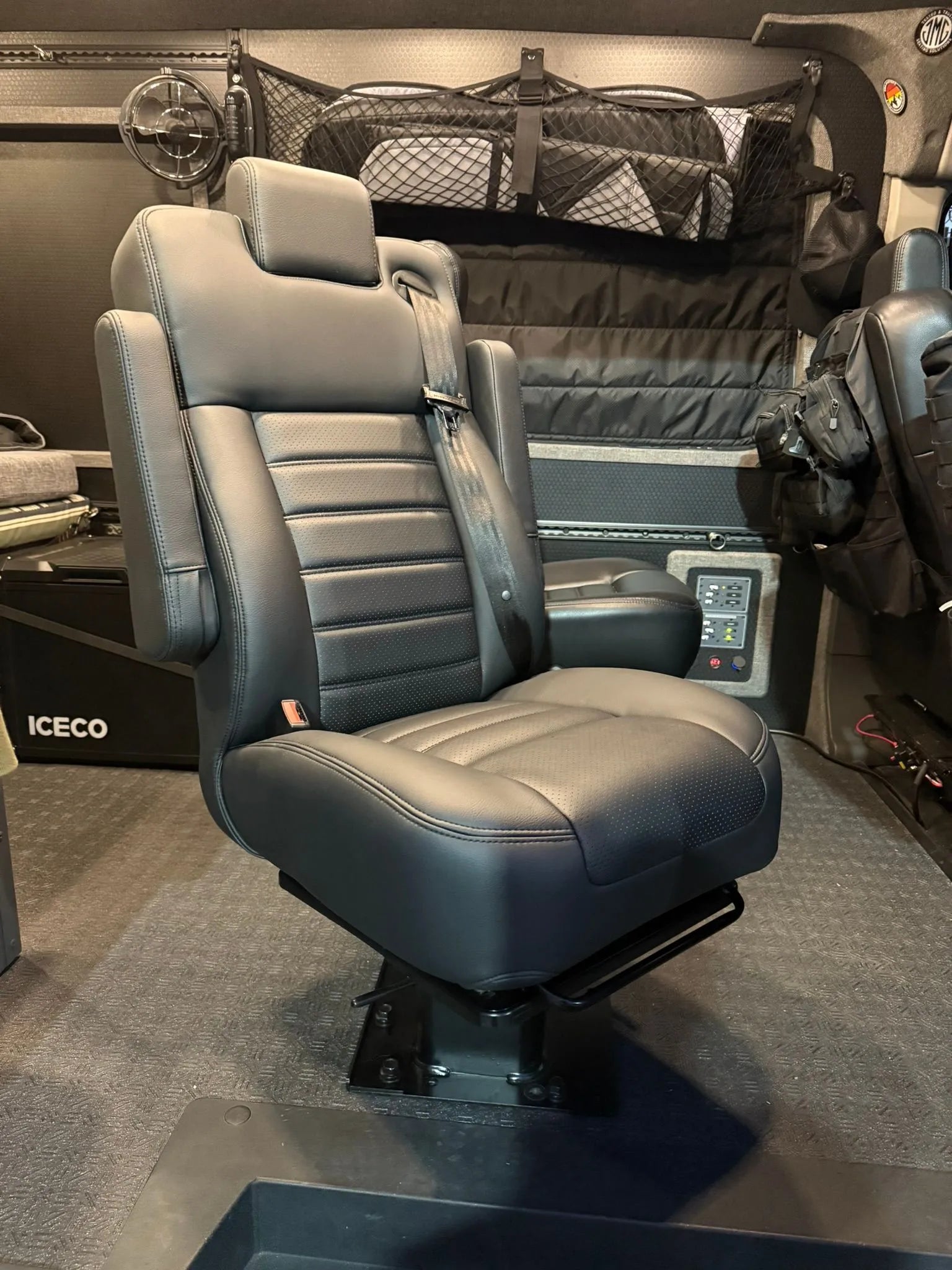 JMG Systems Nex-Gen Swivel Captain Chair + Mounting Kit