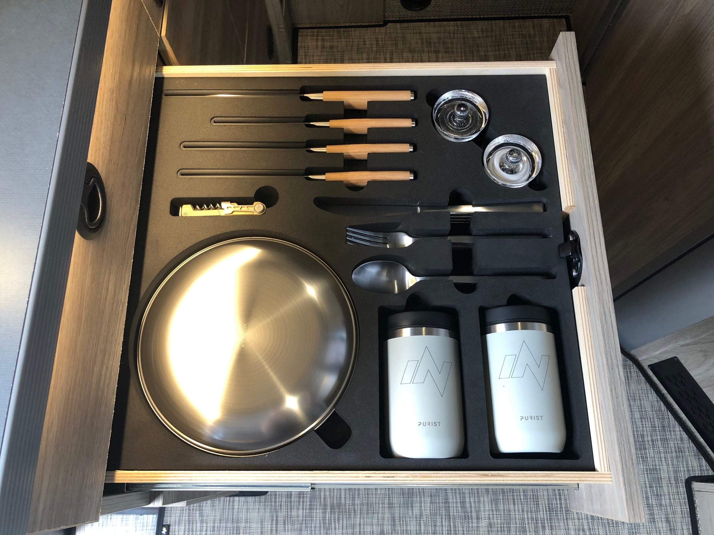 Sprinter Chassis Ekko 2-Person Drawer Set