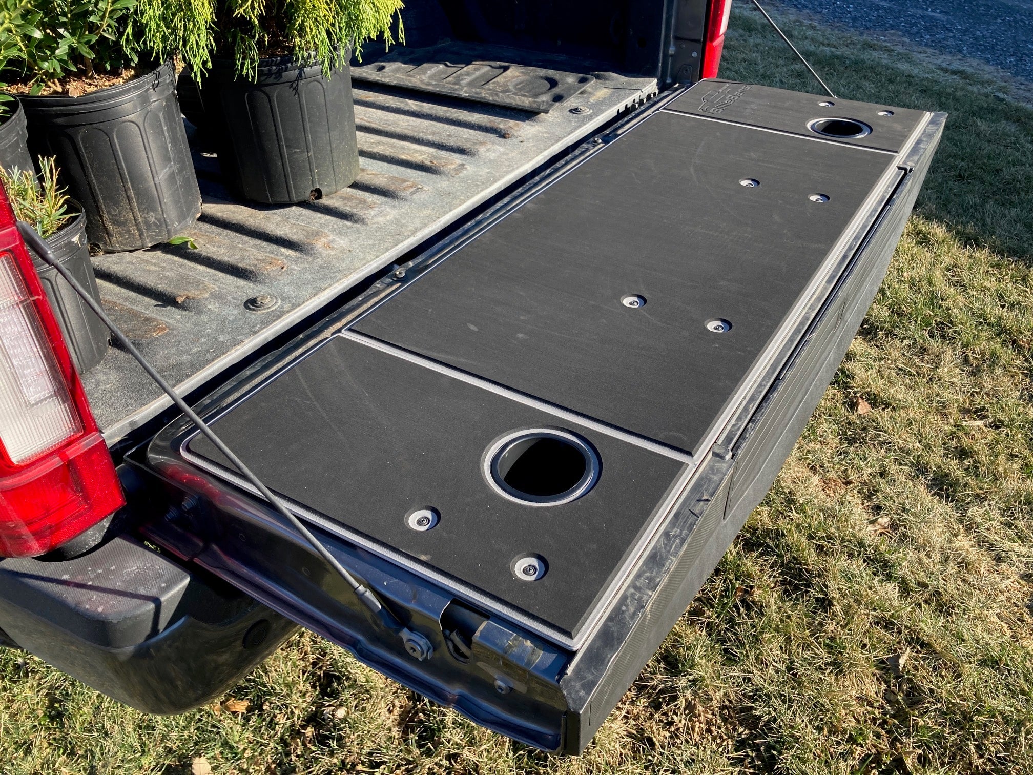 BillieBars Tailgate Cover – F250 / F350 Super Duty (2017–2022)