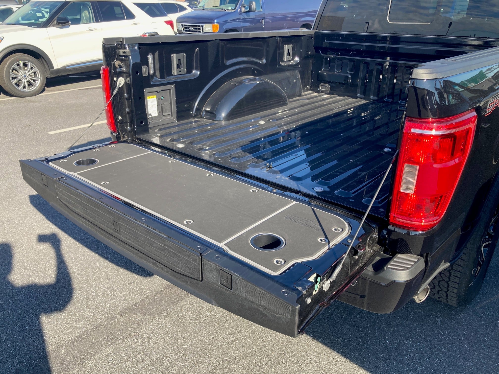 BillieBars Tailgate Cover – Ford F-150 Workbench Tailgate