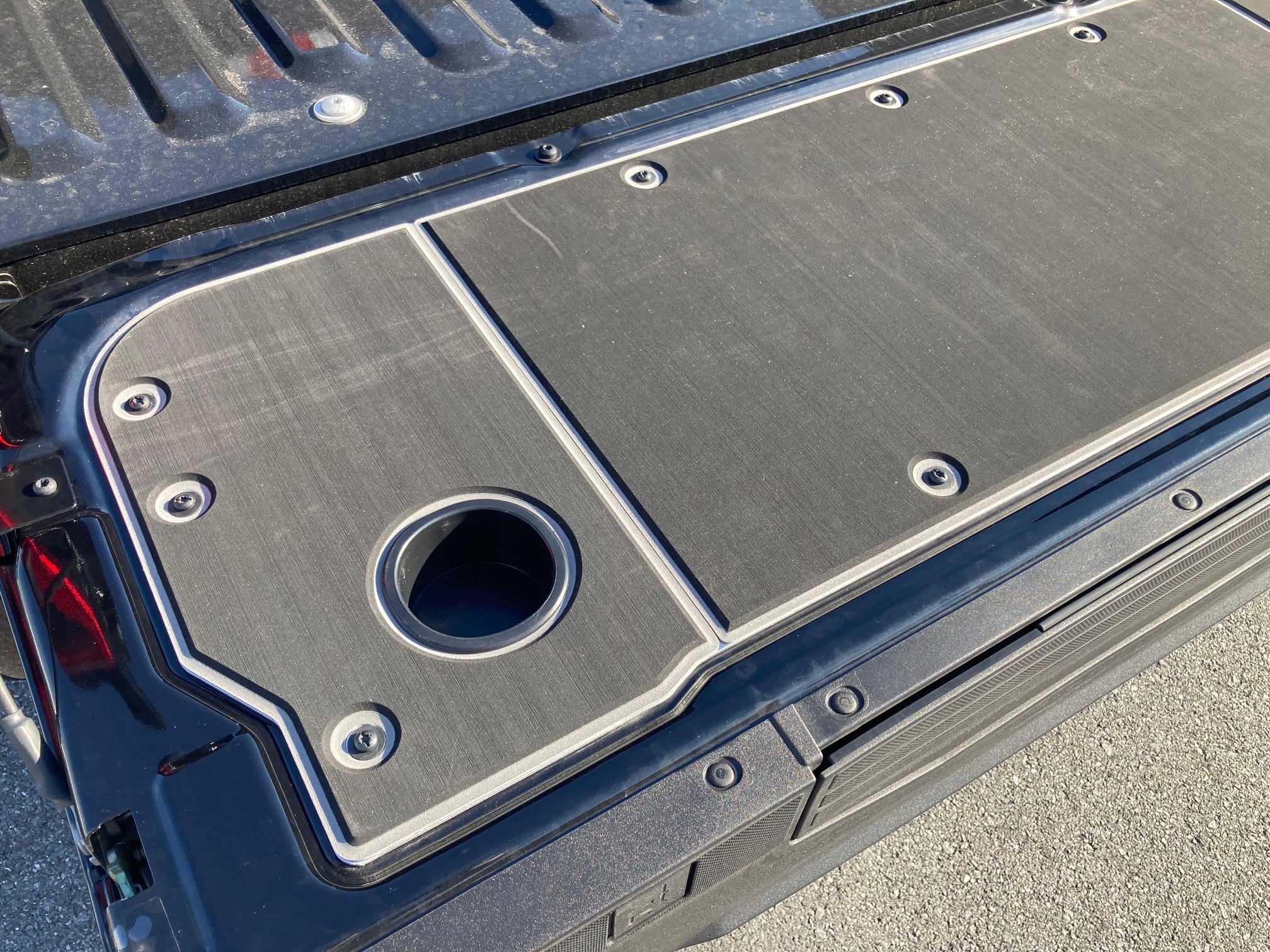 BillieBars Tailgate Cover – Ford F-150 Workbench Tailgate
