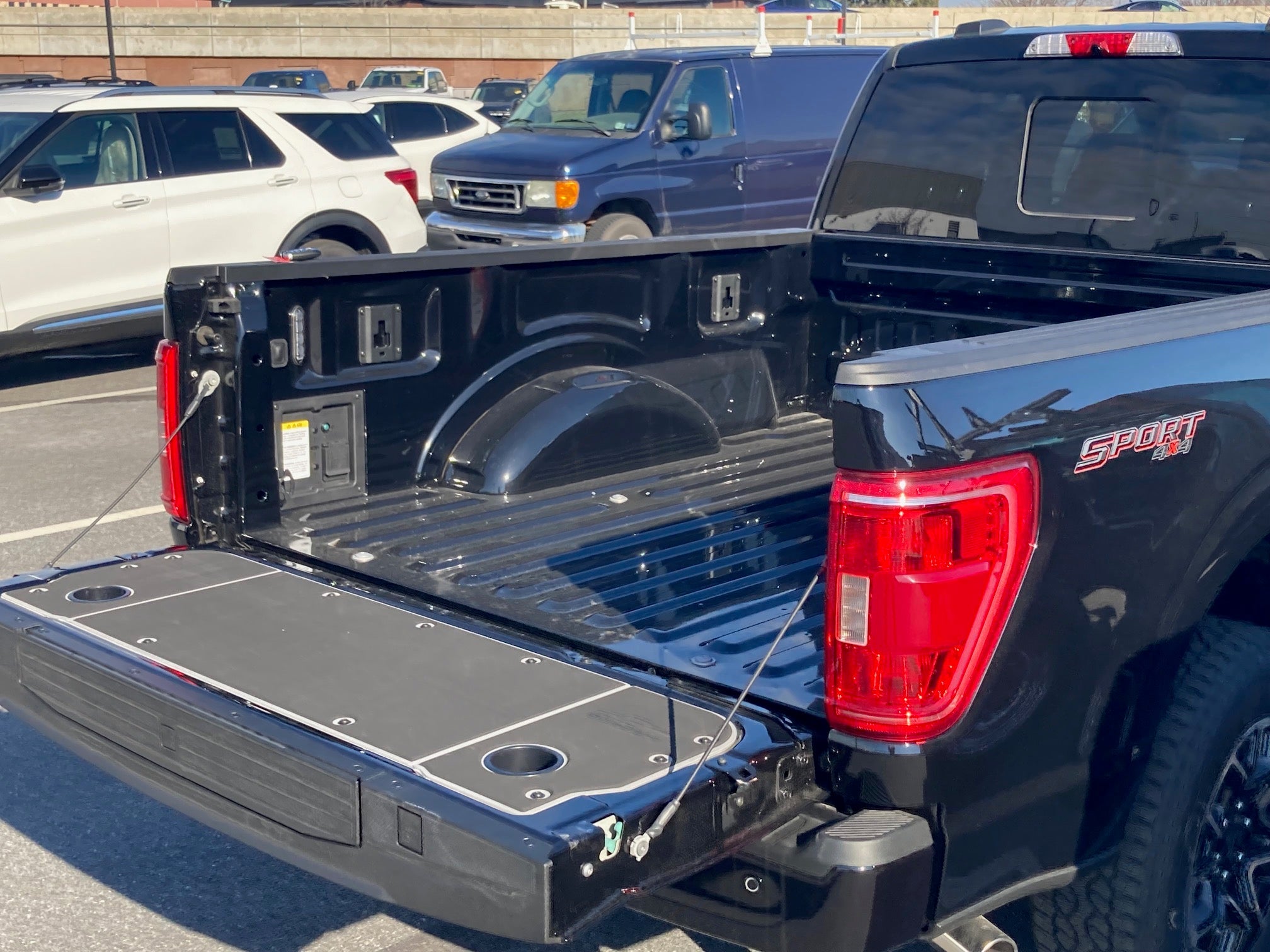 BillieBars Tailgate Cover – Ford F-150 Workbench Tailgate