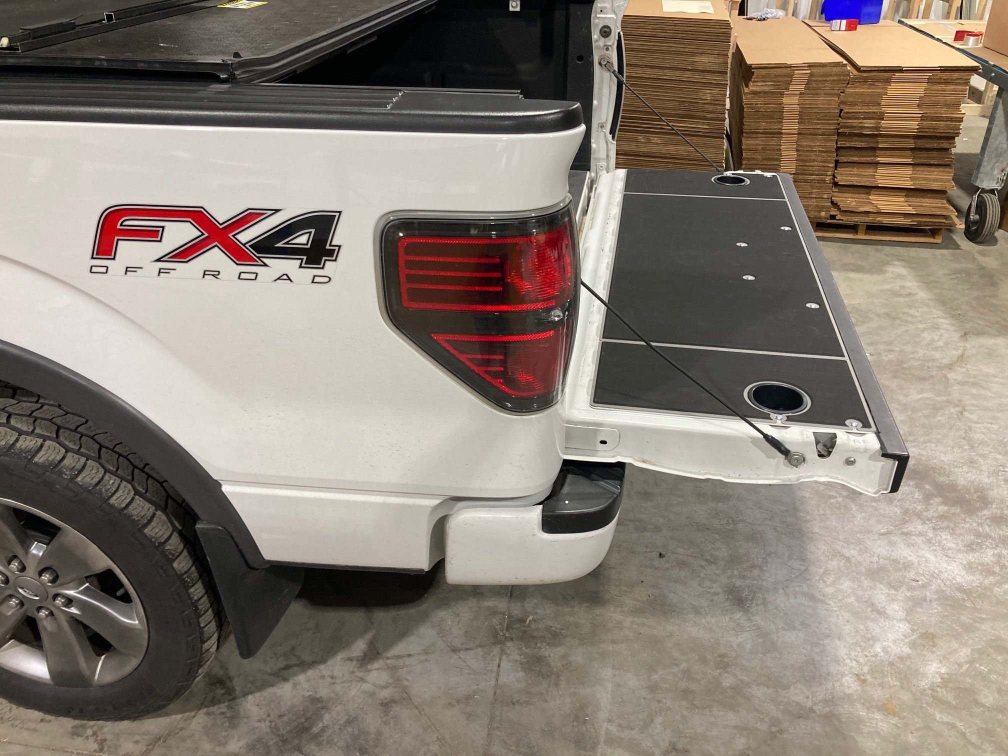 BillieBars Tailgate Cover – F-150 (2010–2014)