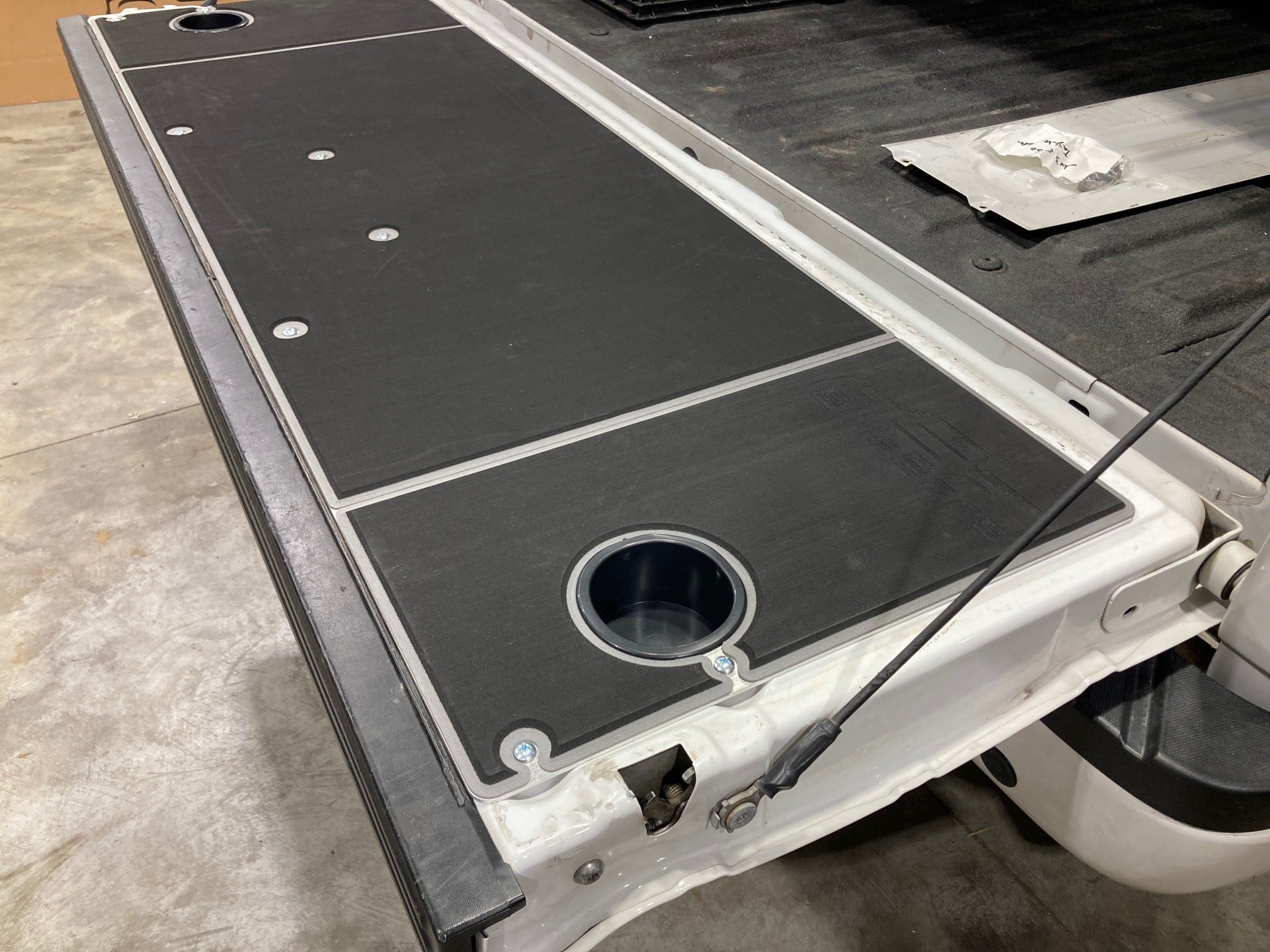 BillieBars Tailgate Cover – F-150 (2010–2014)