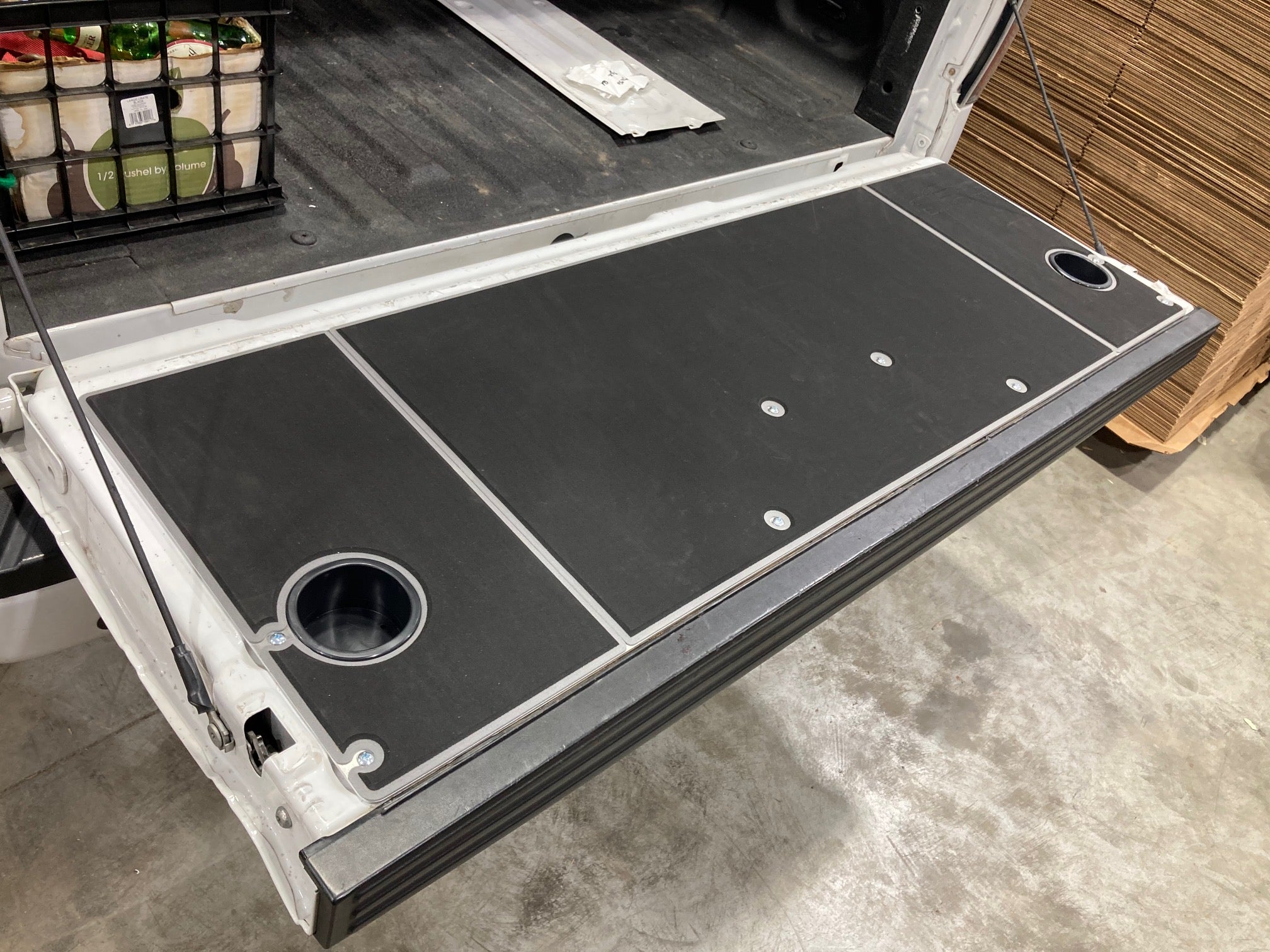 BillieBars Tailgate Cover – F-150 (2010–2014)