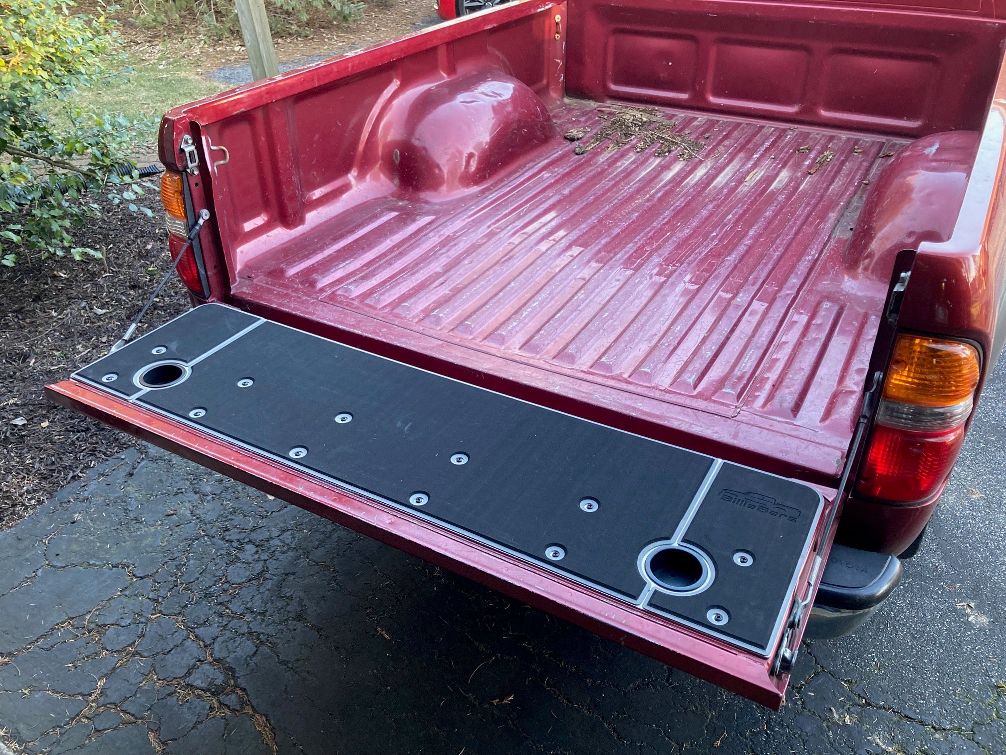 BillieBars Tailgate Cover – 1st Gen Tacoma (1995–2004)