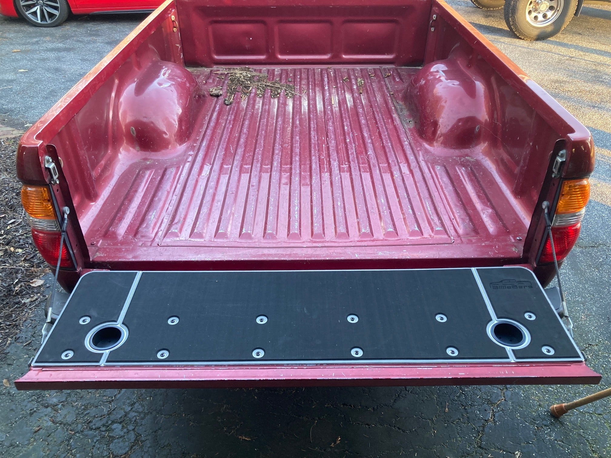 BillieBars Tailgate Cover – 1st Gen Tacoma (1995–2004)