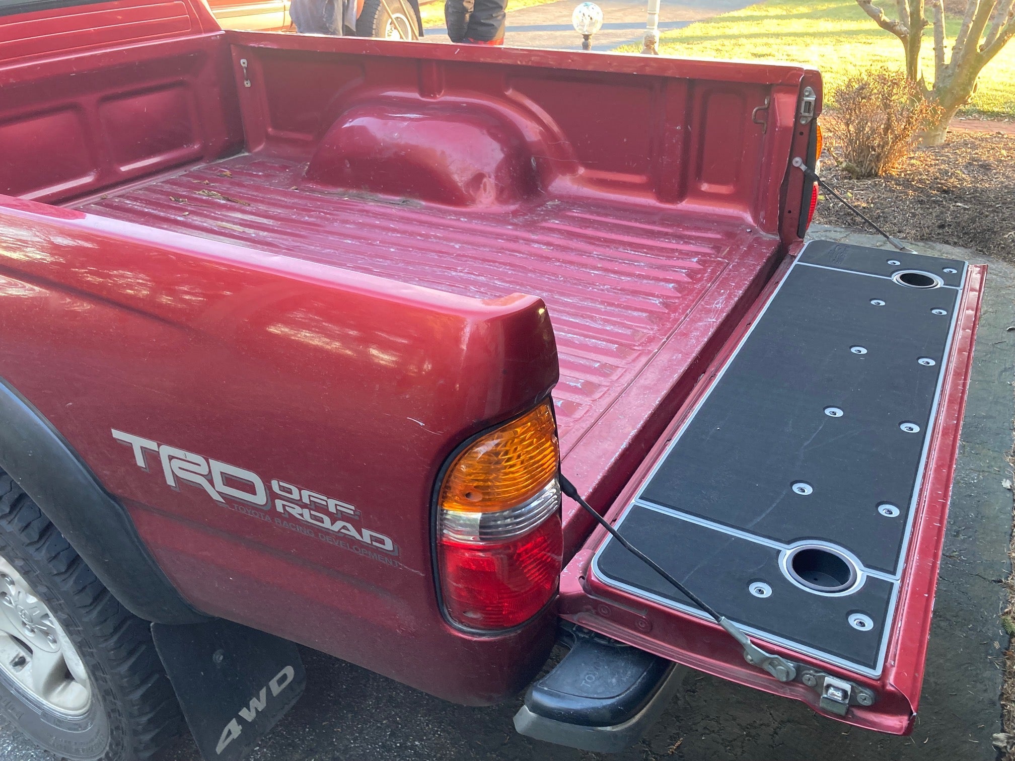 BillieBars Tailgate Cover – 1st Gen Tacoma (1995–2004)