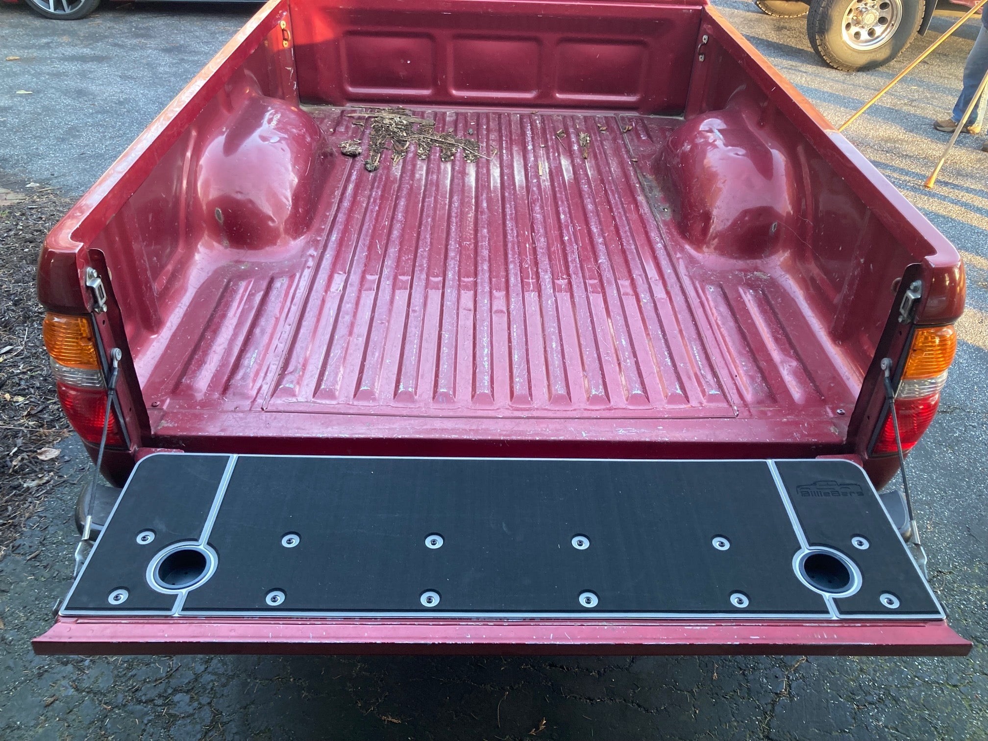 BillieBars Tailgate Cover – 1st Gen Tacoma (1995–2004)