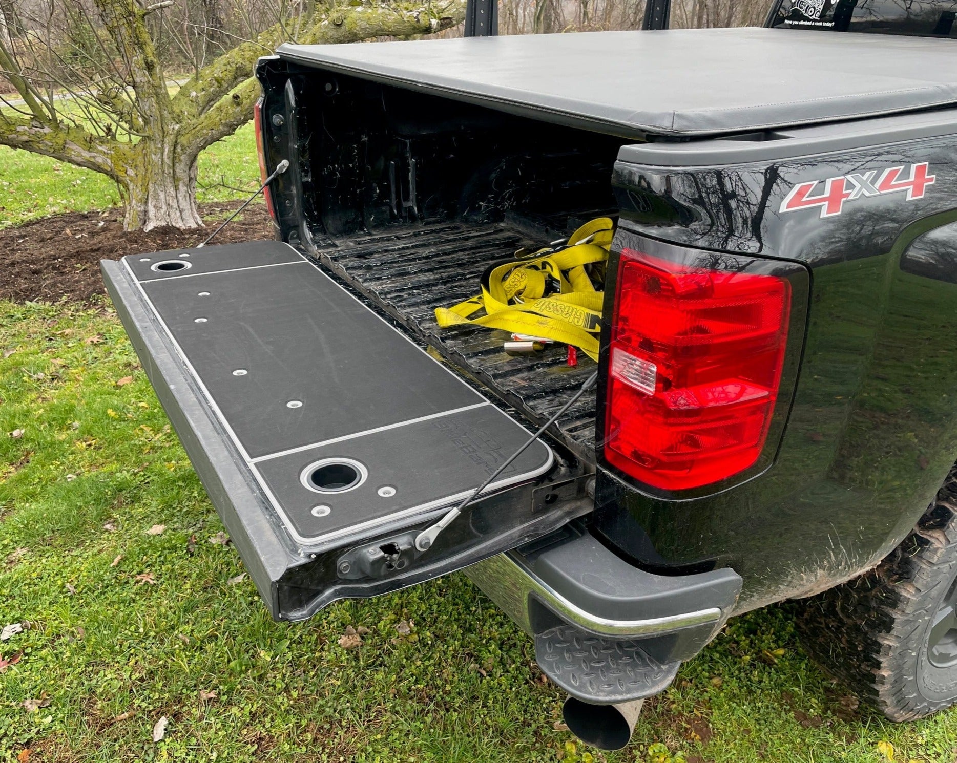 BillieBars Tailgate Cover – Silverado / Sierra 1500, 2500, 3500 (2014–2018)