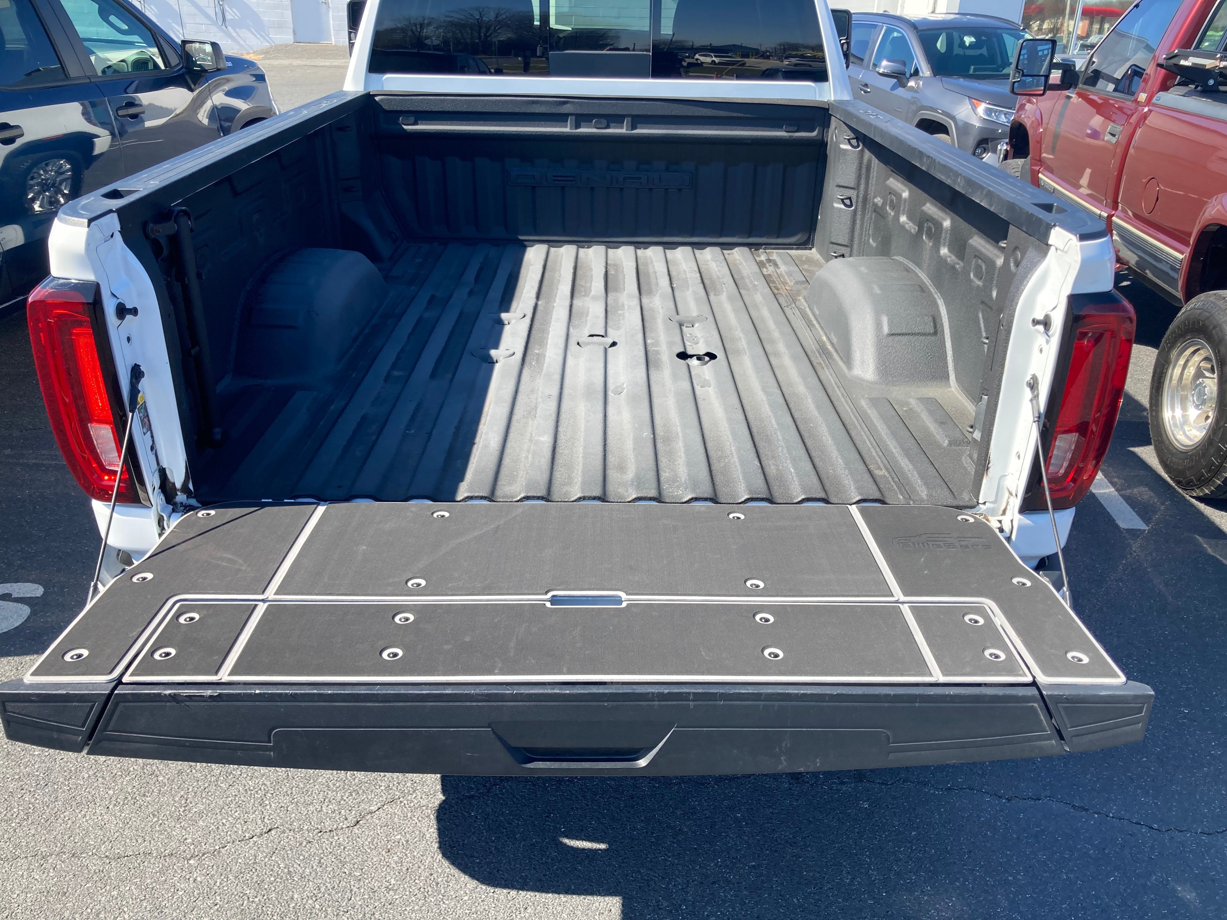 BillieBars Tailgate Cover Kit – Silverado / Sierra Multi-Flex / MultiPro