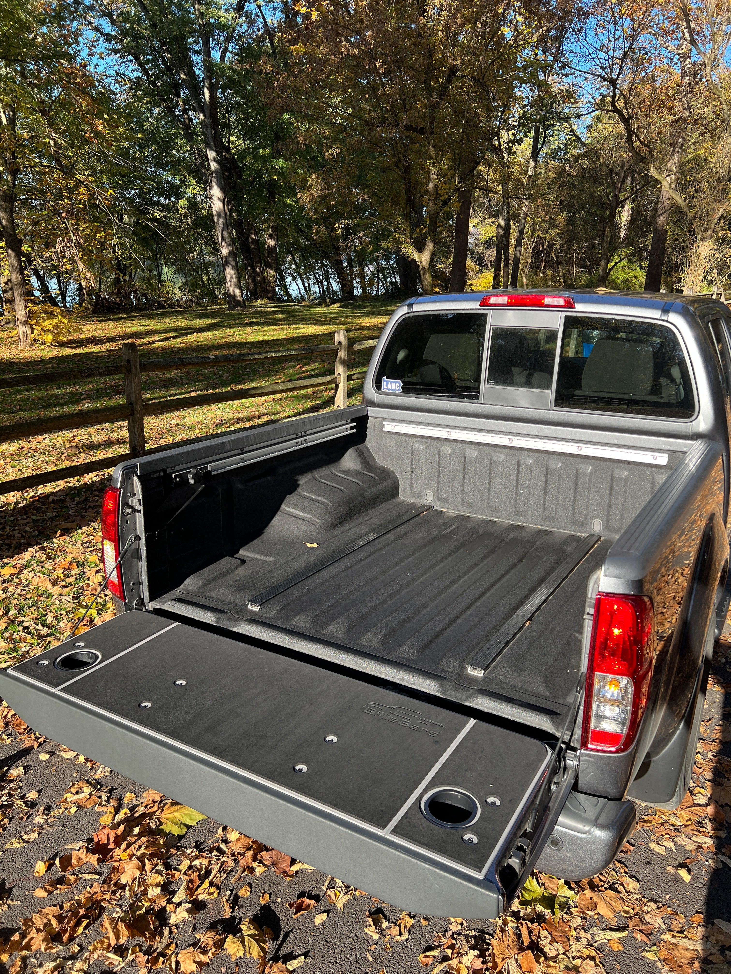BillieBars Tailgate Cover – Nissan Frontier (1997–2021)