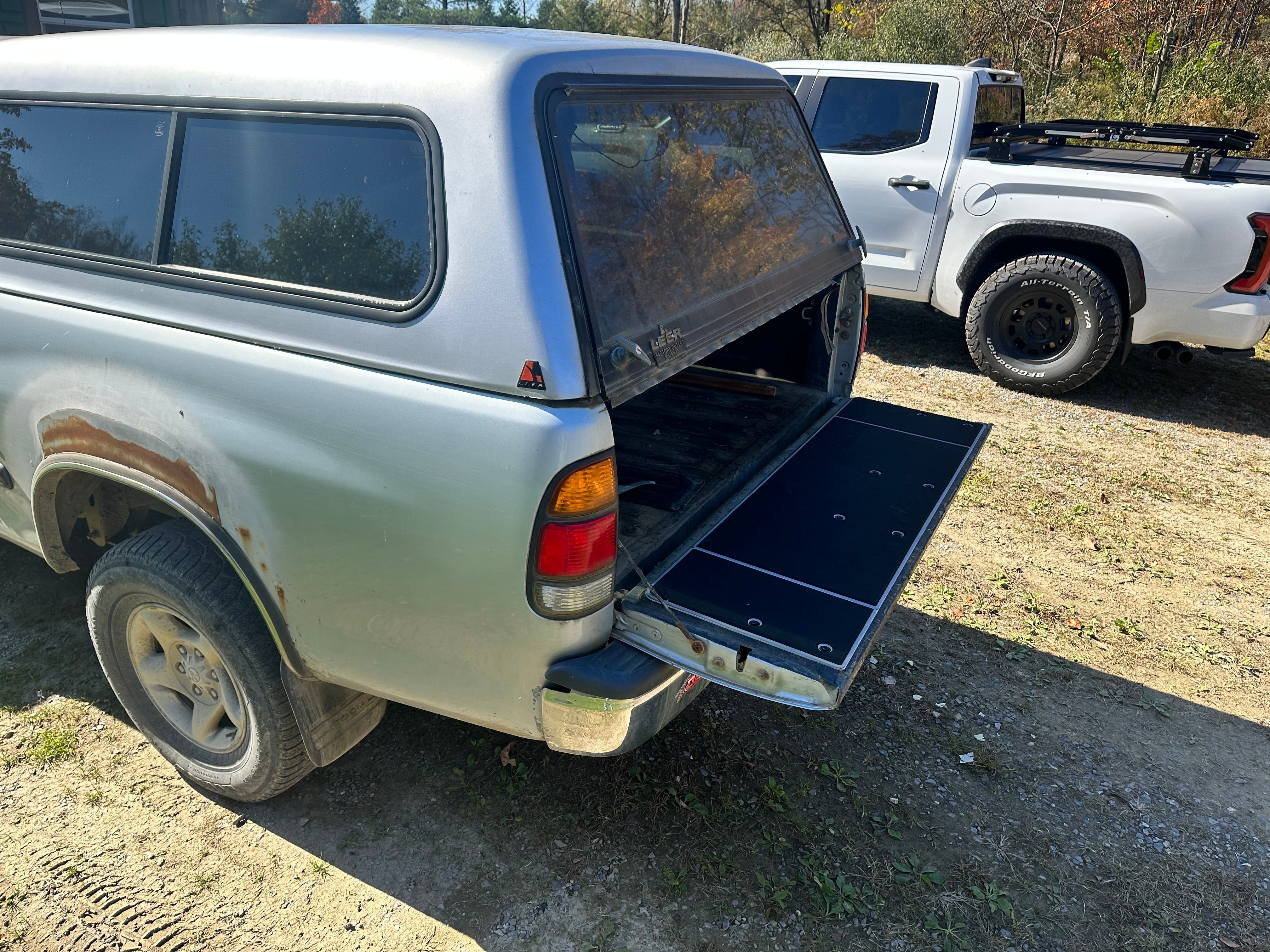 BillieBars Tailgate Cover – 1st Gen Tundra (2000–2006)
