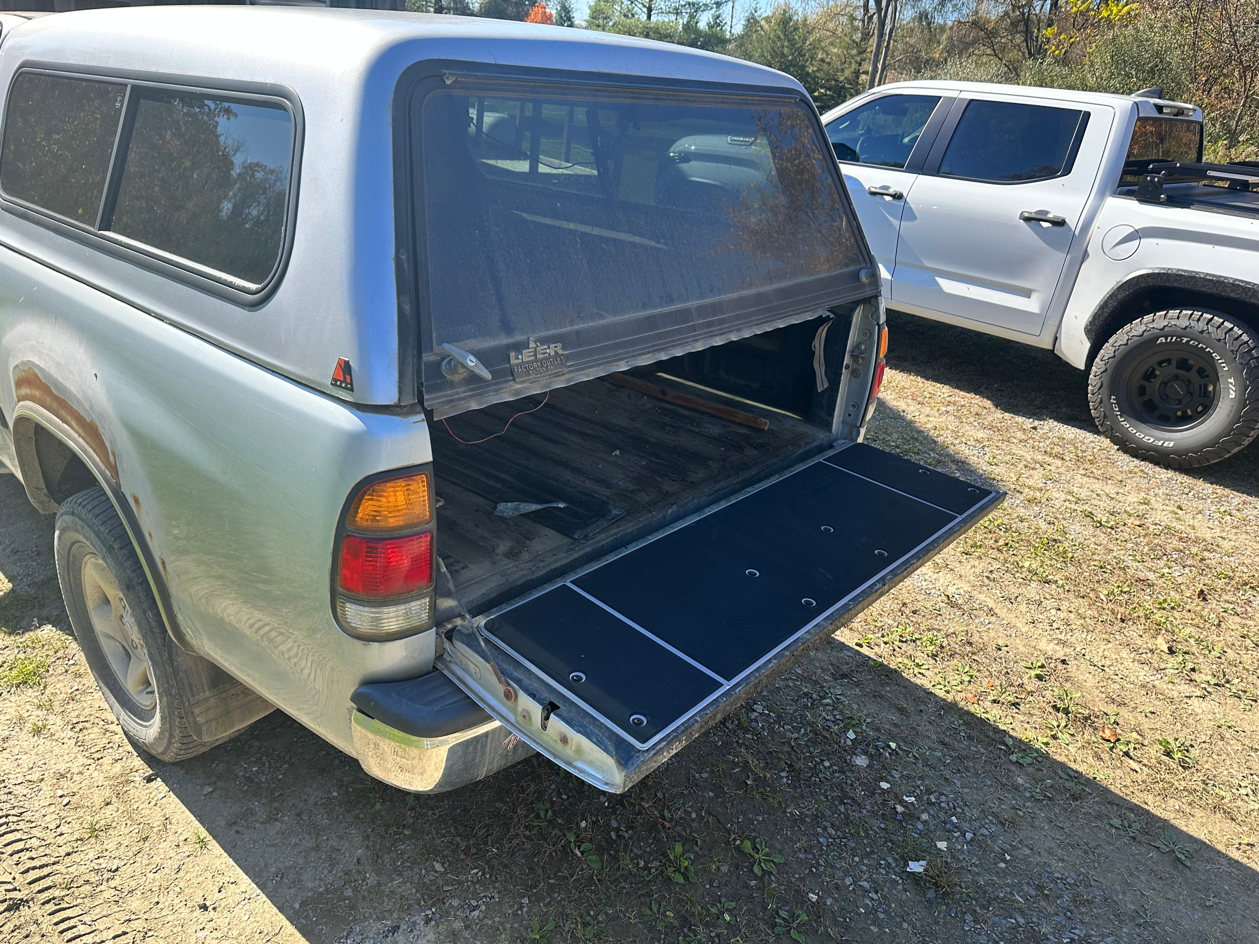 BillieBars Tailgate Cover – 1st Gen Tundra (2000–2006)