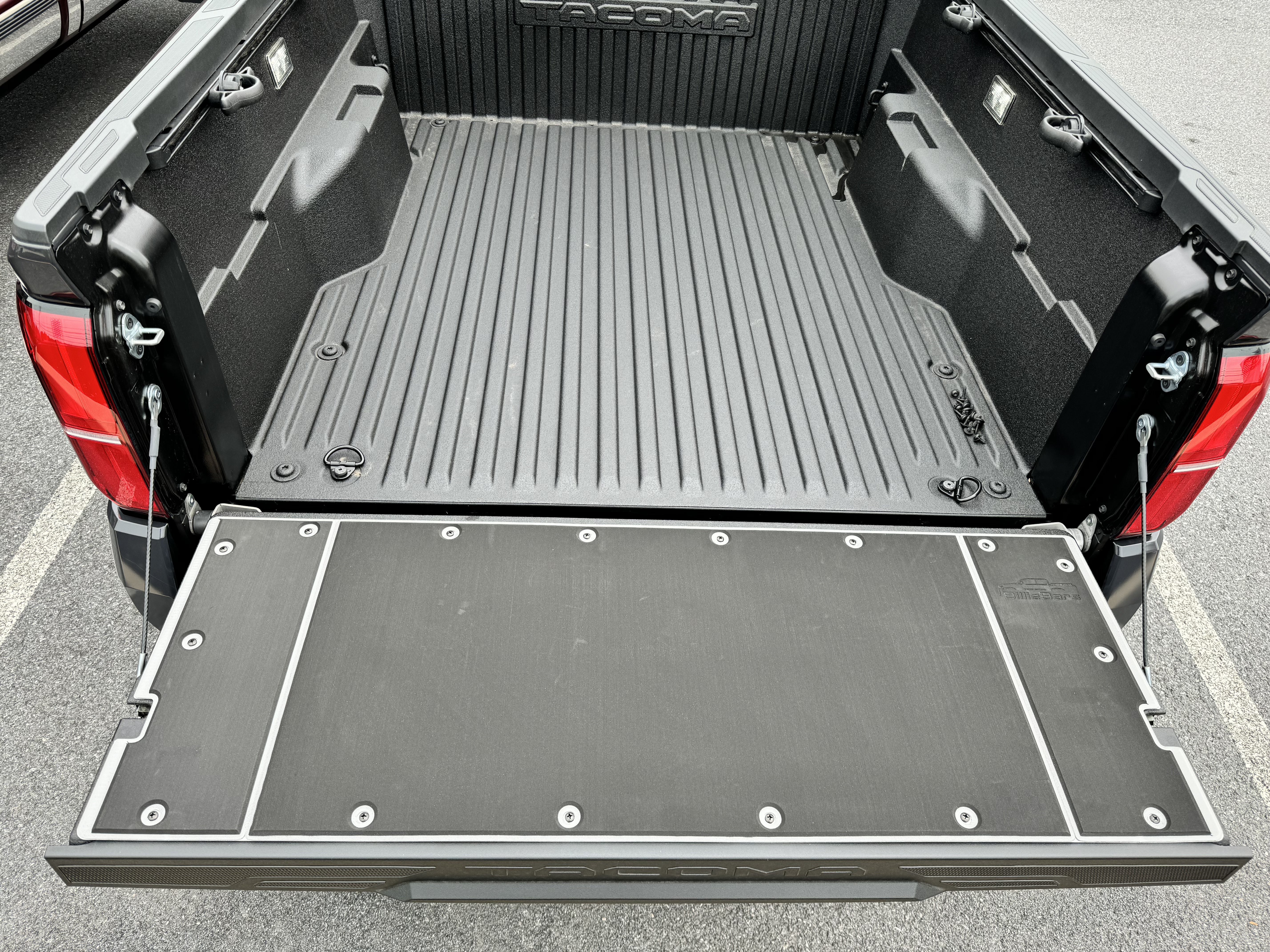 BillieBars Tailgate Cover – Tacoma (2024+)