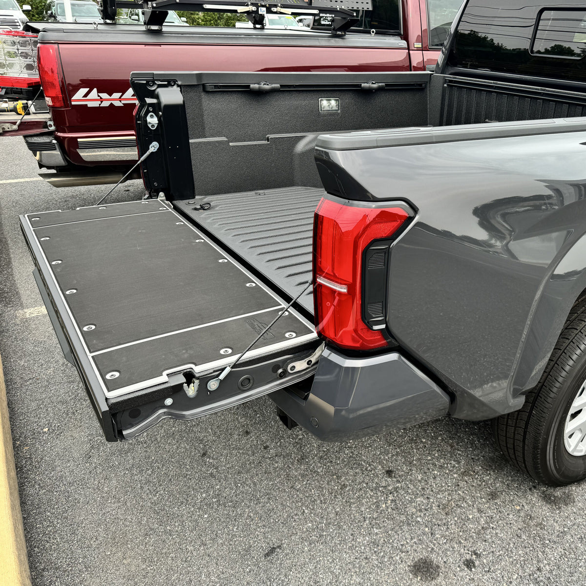 Tacoma Tailgate Cover (2024+)