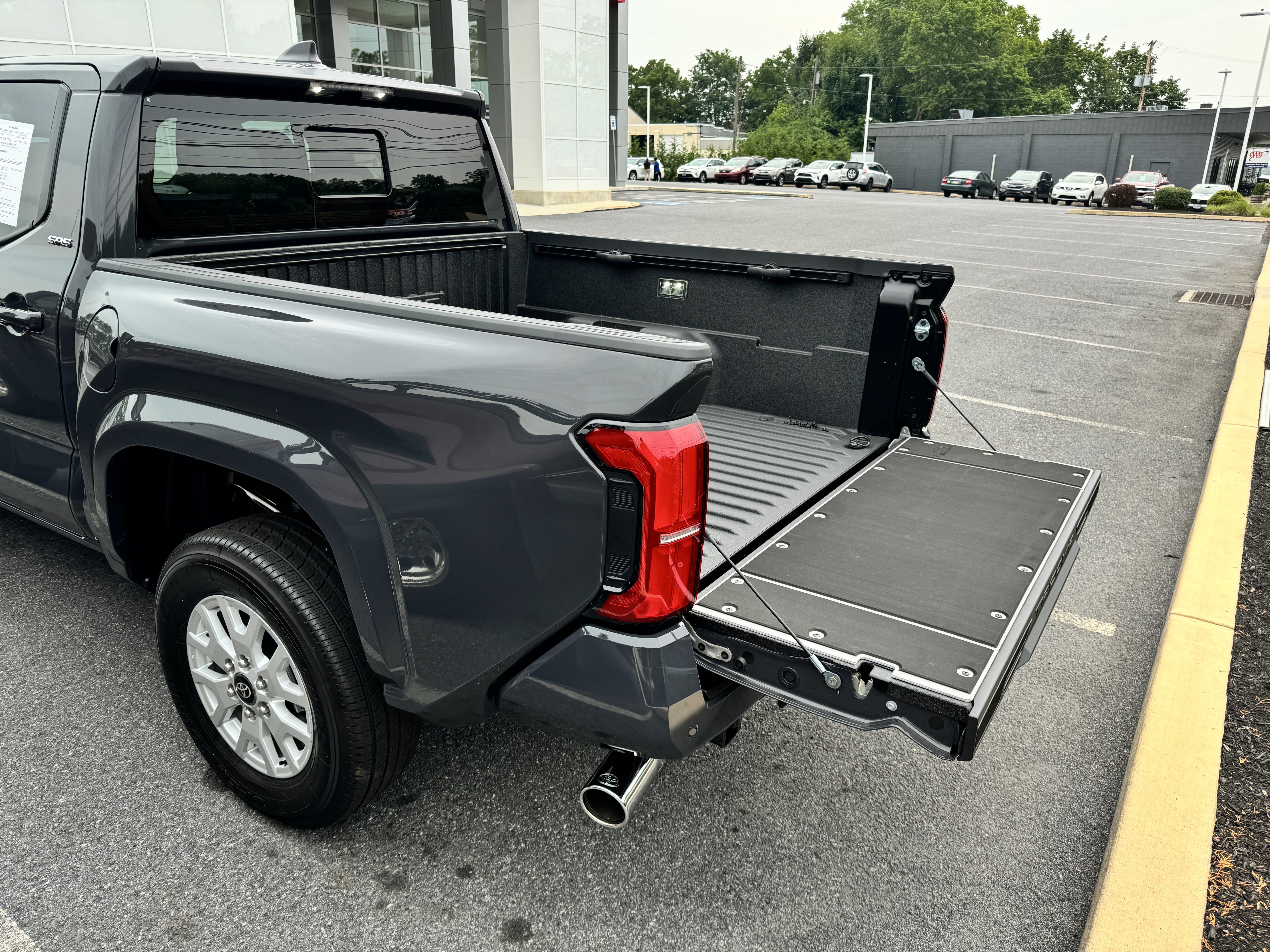 BillieBars Tailgate Cover – Tacoma (2024+)