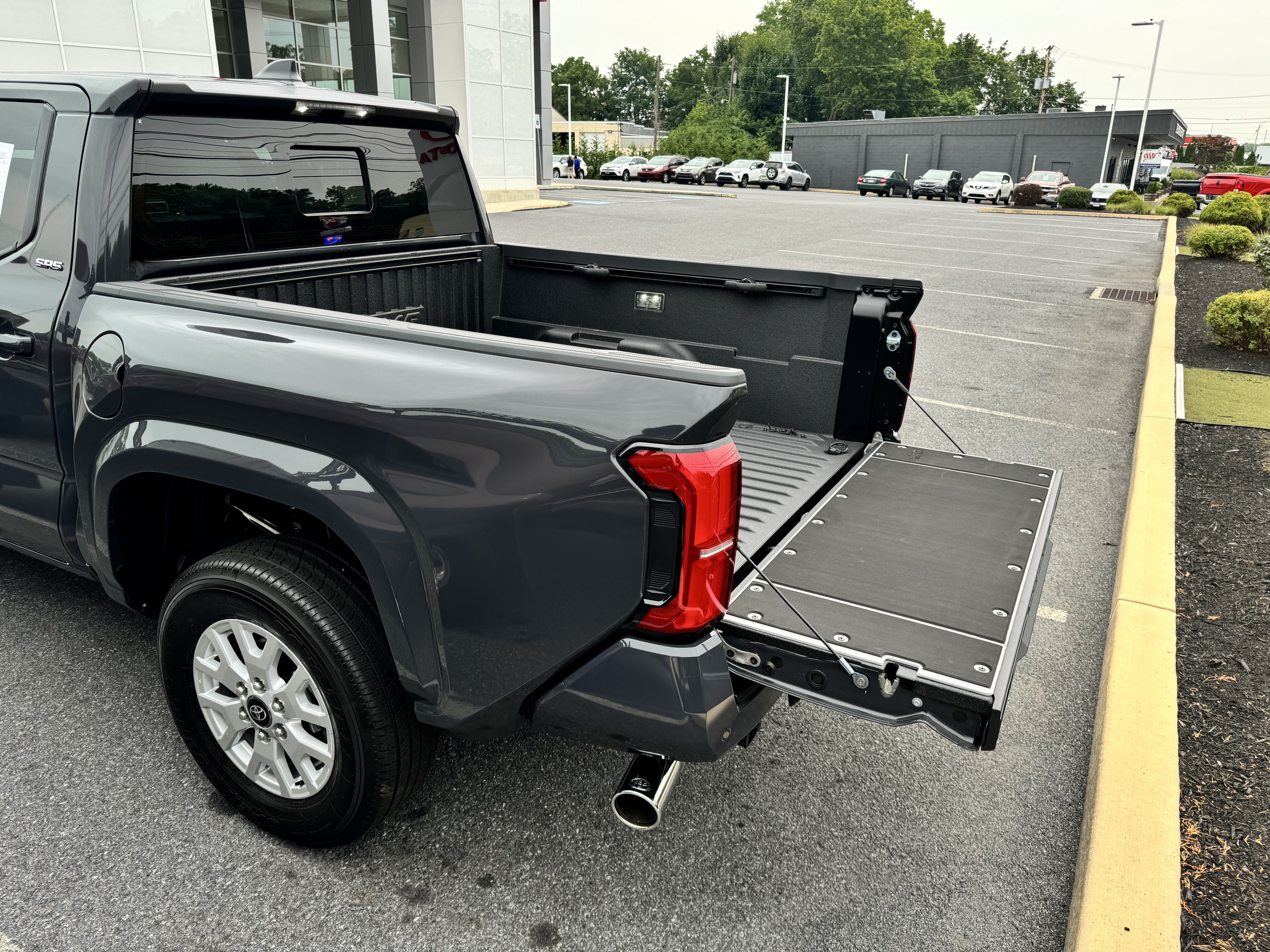 BillieBars Tailgate Cover – Tacoma (2024+)