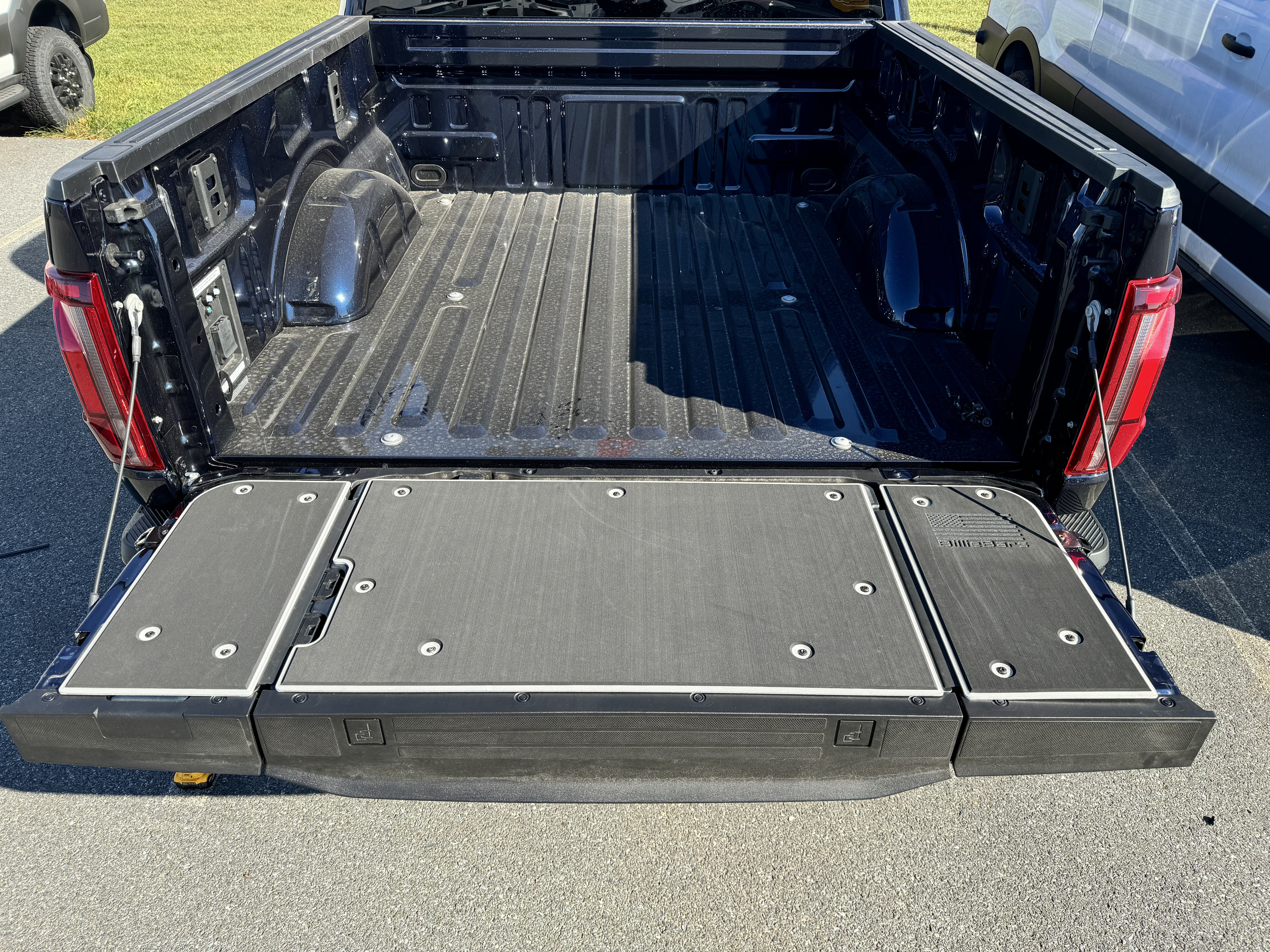 BillieBars Tailgate Cover – F150 Pro Access (Barn Door Style)