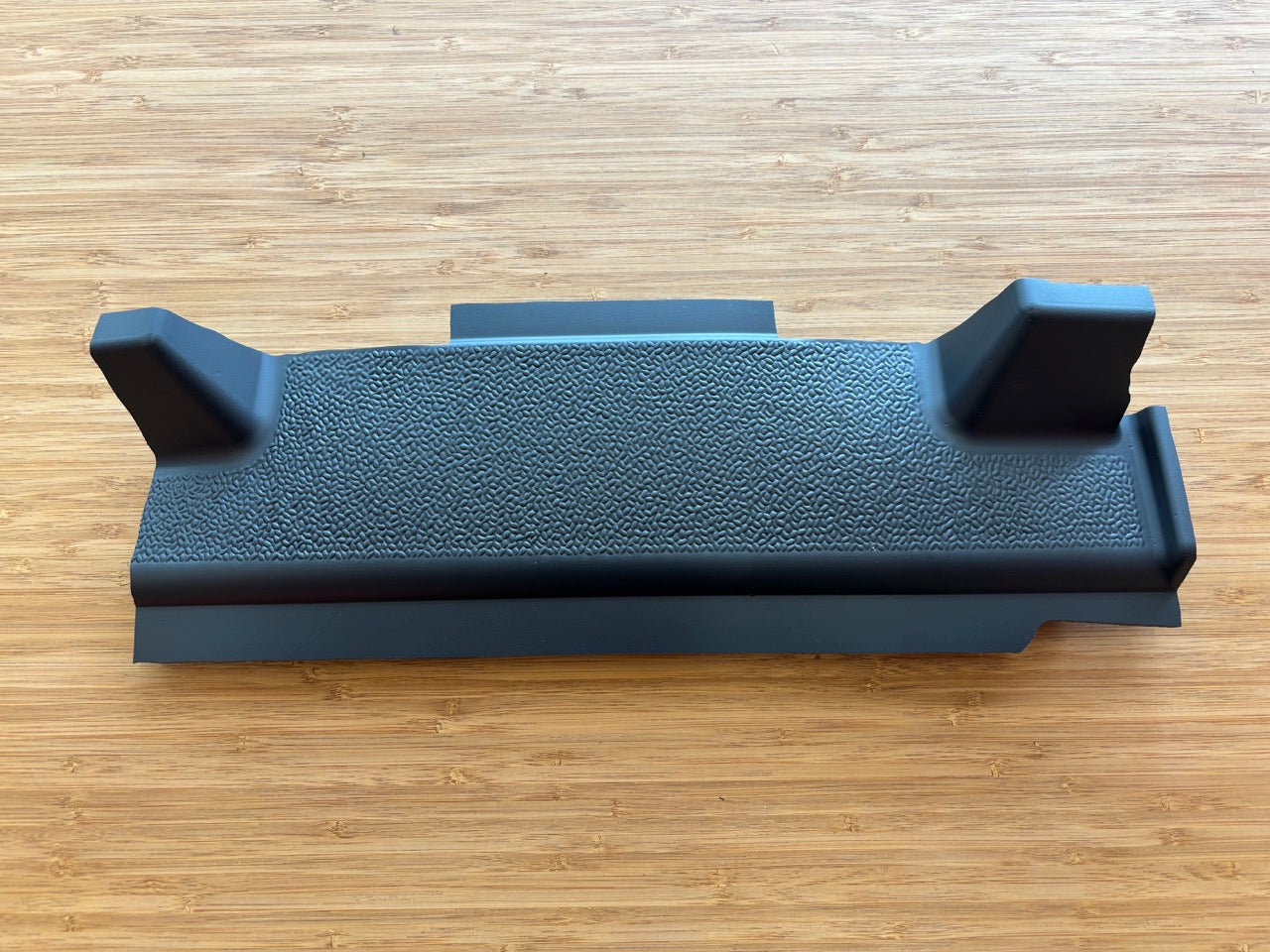 Floor Trim Gap Filler for Mercedes Sprinter 907 (2019–2025) – Seat Base Floor Trim Left or Right