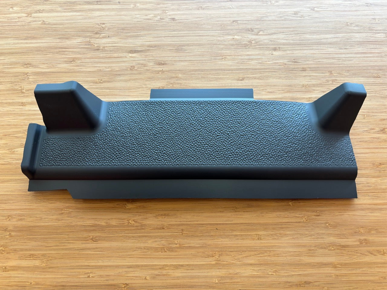 Floor Trim Gap Filler for Mercedes Sprinter 907 (2019–2025) – Seat Base Floor Trim Left or Right