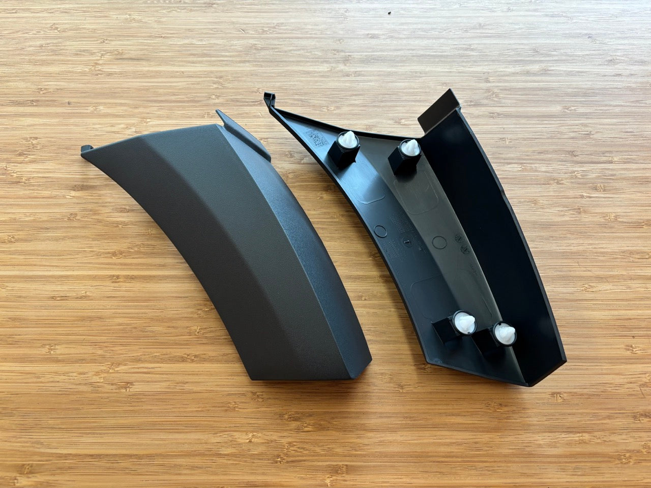 Front Fender Trim for Mercedes Sprinter 907 (2019–2025) – Driver or Passenger Side Replacement