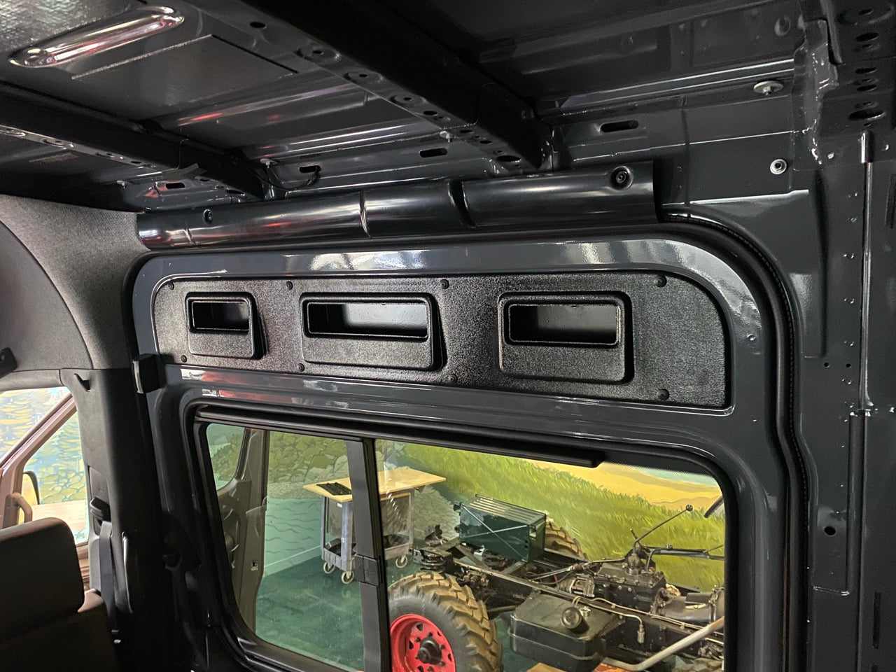 Slider Stash Sliding Door Storage Pocket for Mercedes Sprinter High Roof (907 & 906)