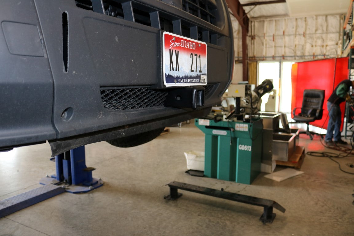 Van Compass Front Receiver Hitch for Ram ProMaster (2014–Up) – Heavy-Duty 2" Front Mount Hitch