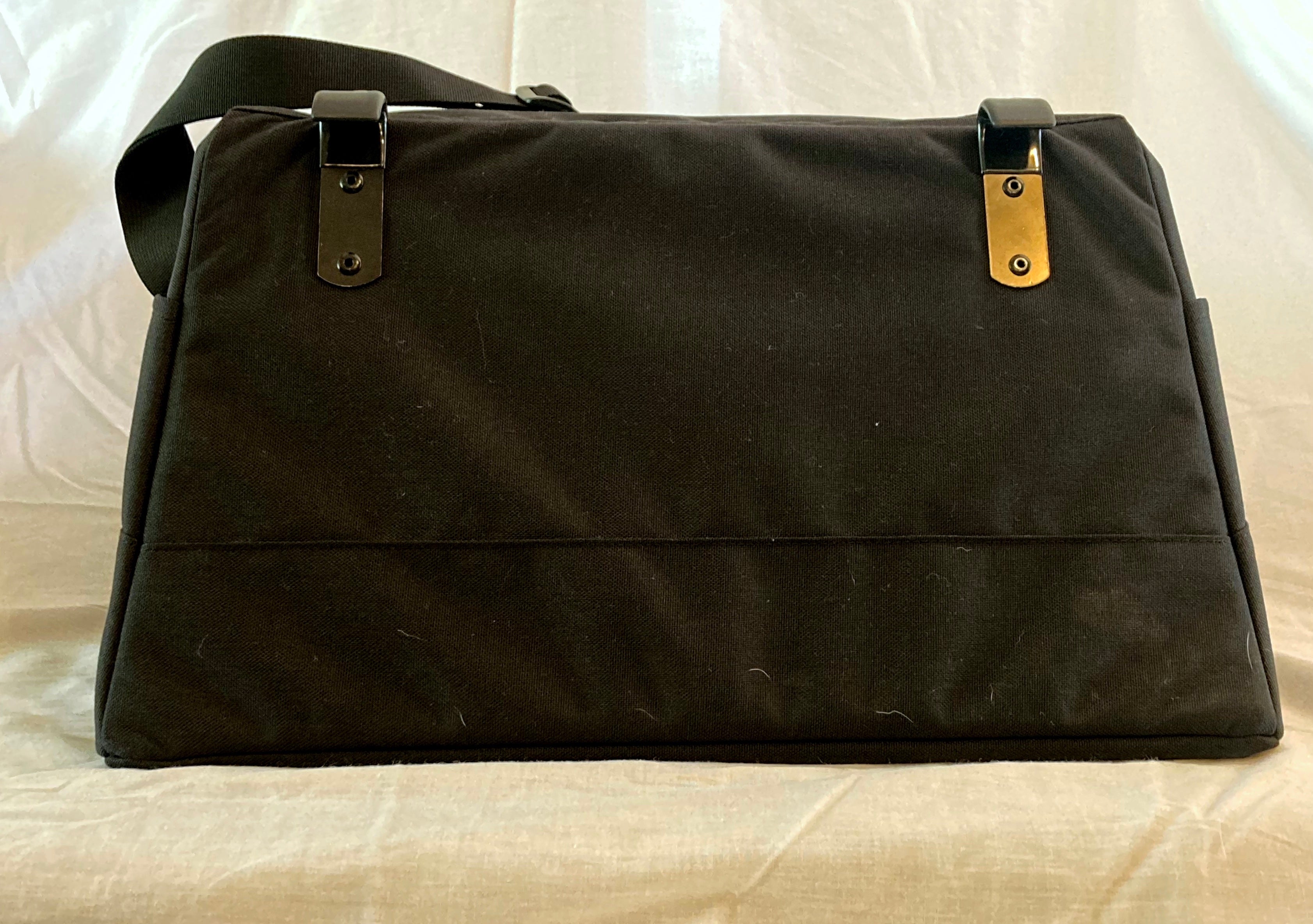 Van Wife Components 18" Hanging Storage Bag – Medium Overland Van Organizer