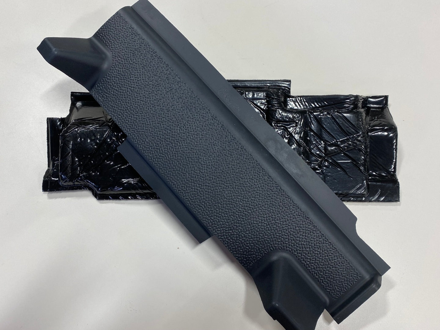 Floor Trim Gap Filler for Mercedes Sprinter 907 (2019–2025) – Seat Base Floor Trim Left or Right