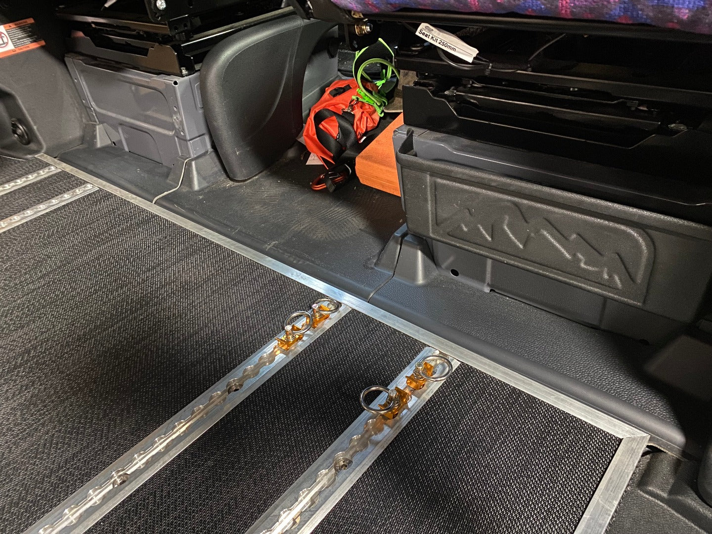 Floor Trim Gap Filler for Mercedes Sprinter 907 (2019–2025) – Seat Base Floor Trim Left or Right
