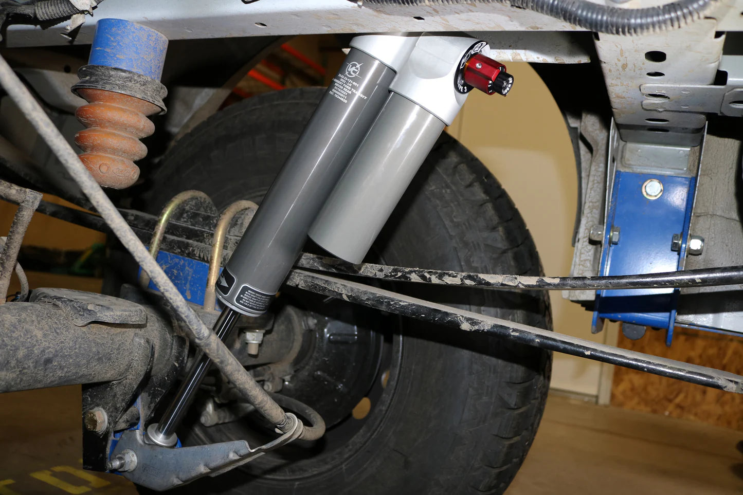 Falcon 3.3 SP2 Fast Adjust Rear Shocks – Ford Transit (2015–Present)