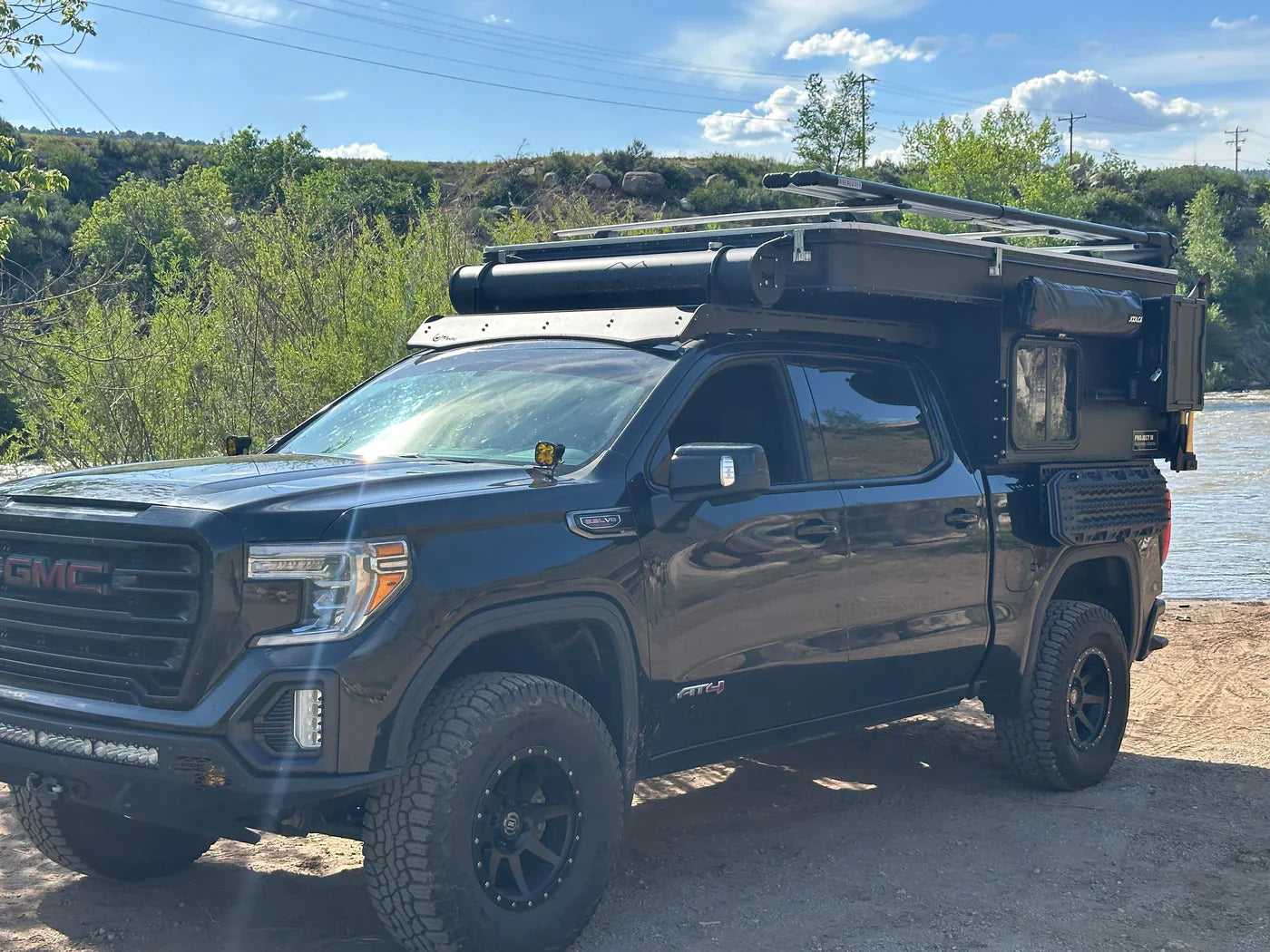 Capper Lift & Seal Kit for Truck Beds | Level Bed Rail & Weather-Tight Seal System