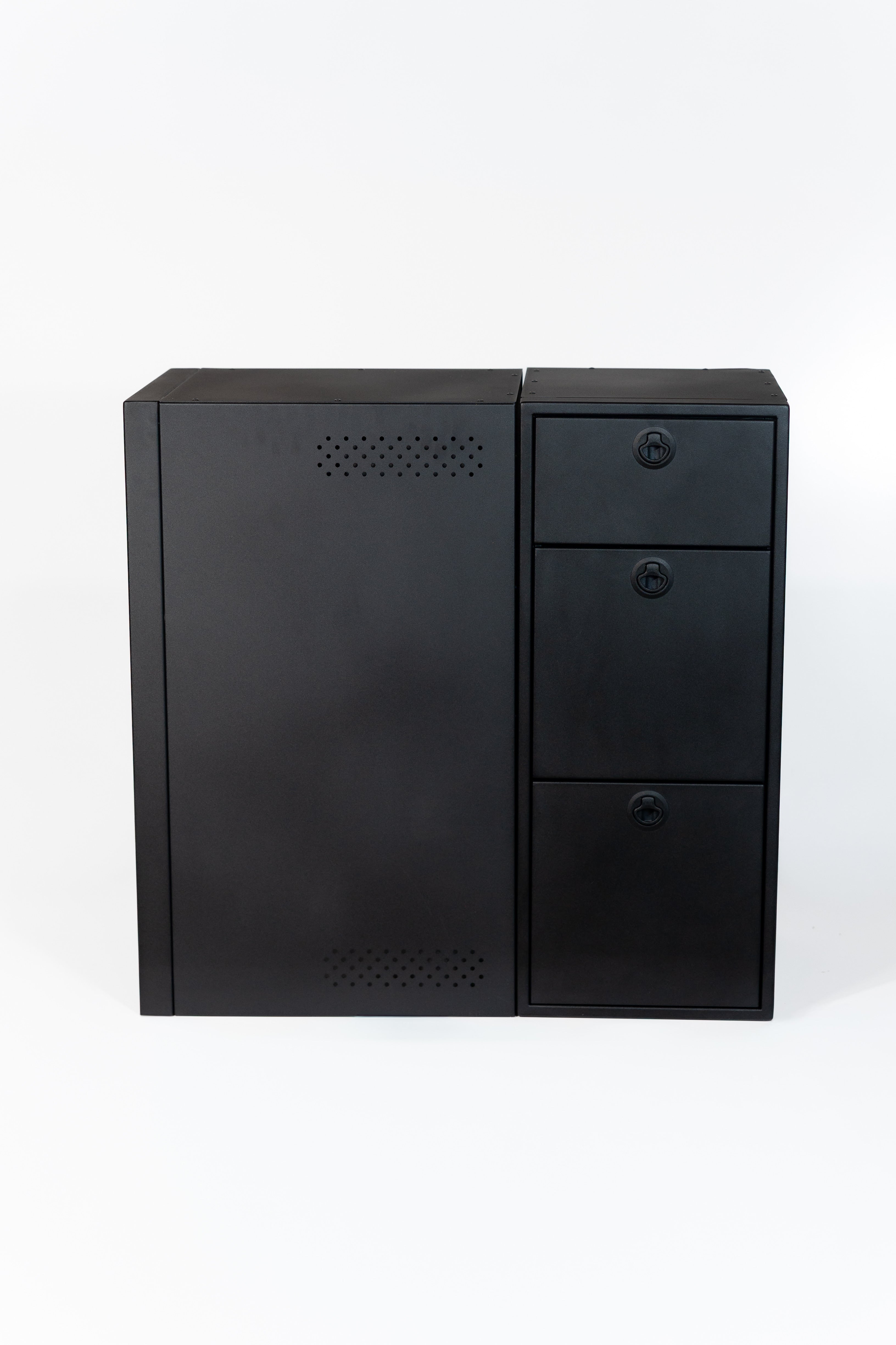 Van Wife Components 18" Fridge Base with Nova Kool R3100 – Powder Coated Aluminum Cabinet with Integrated Fridge