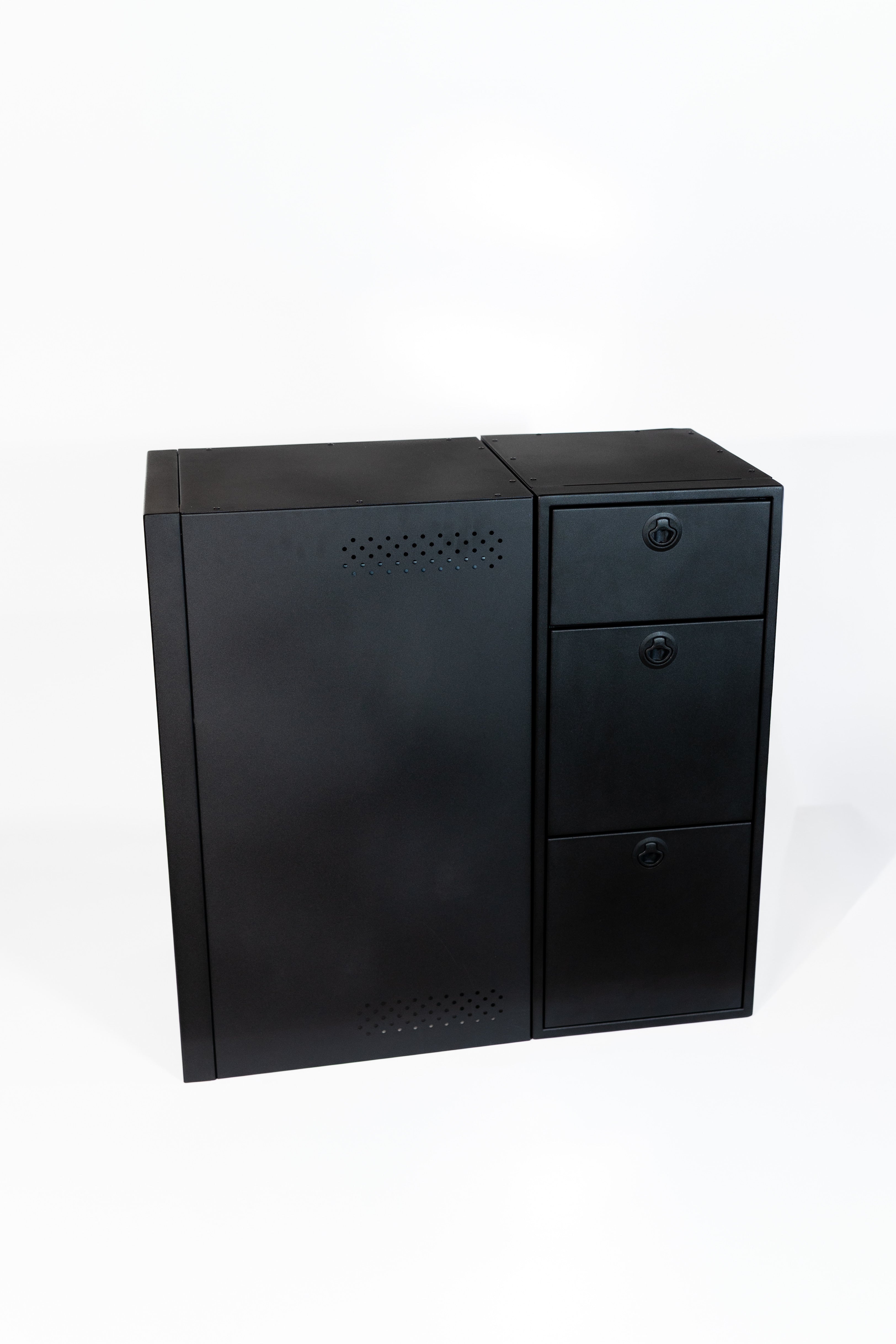 Van Wife Components 15" Three Drawer Base Cabinet – Shallow Powder Coated Aluminum