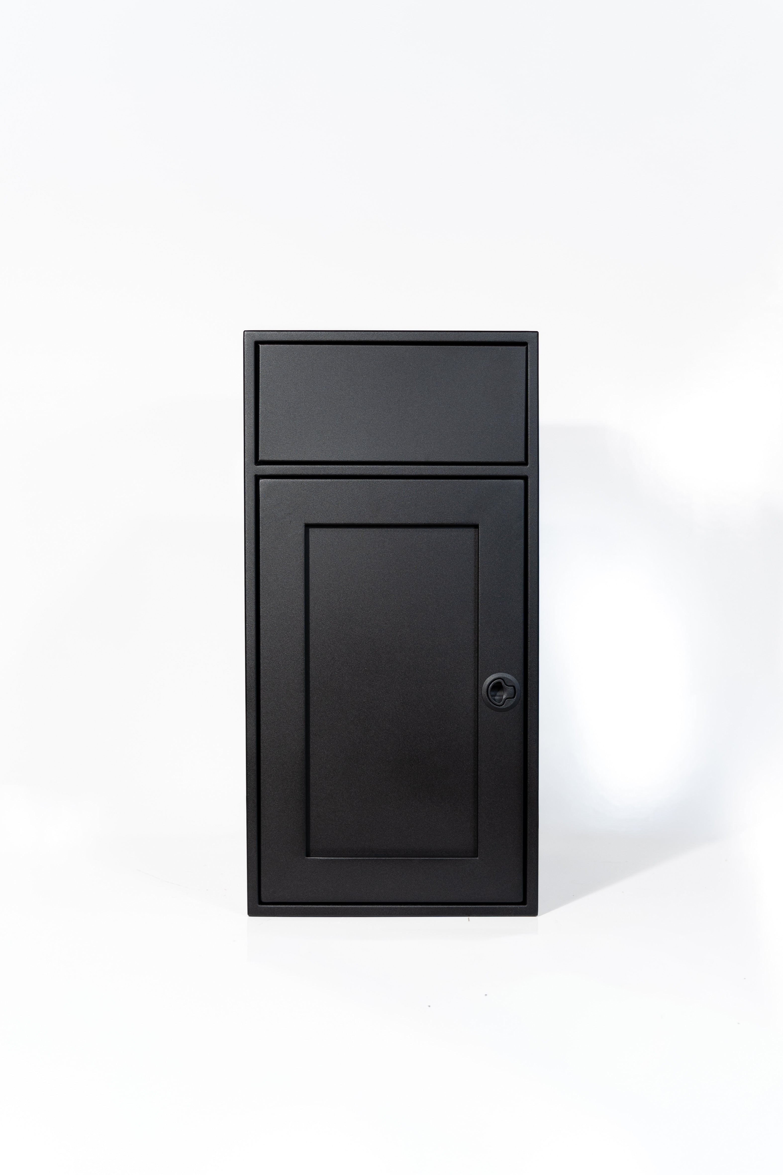 Van Wife Components 18" Sink Base Cabinet – Powder Coated Aluminum Van Cabinet