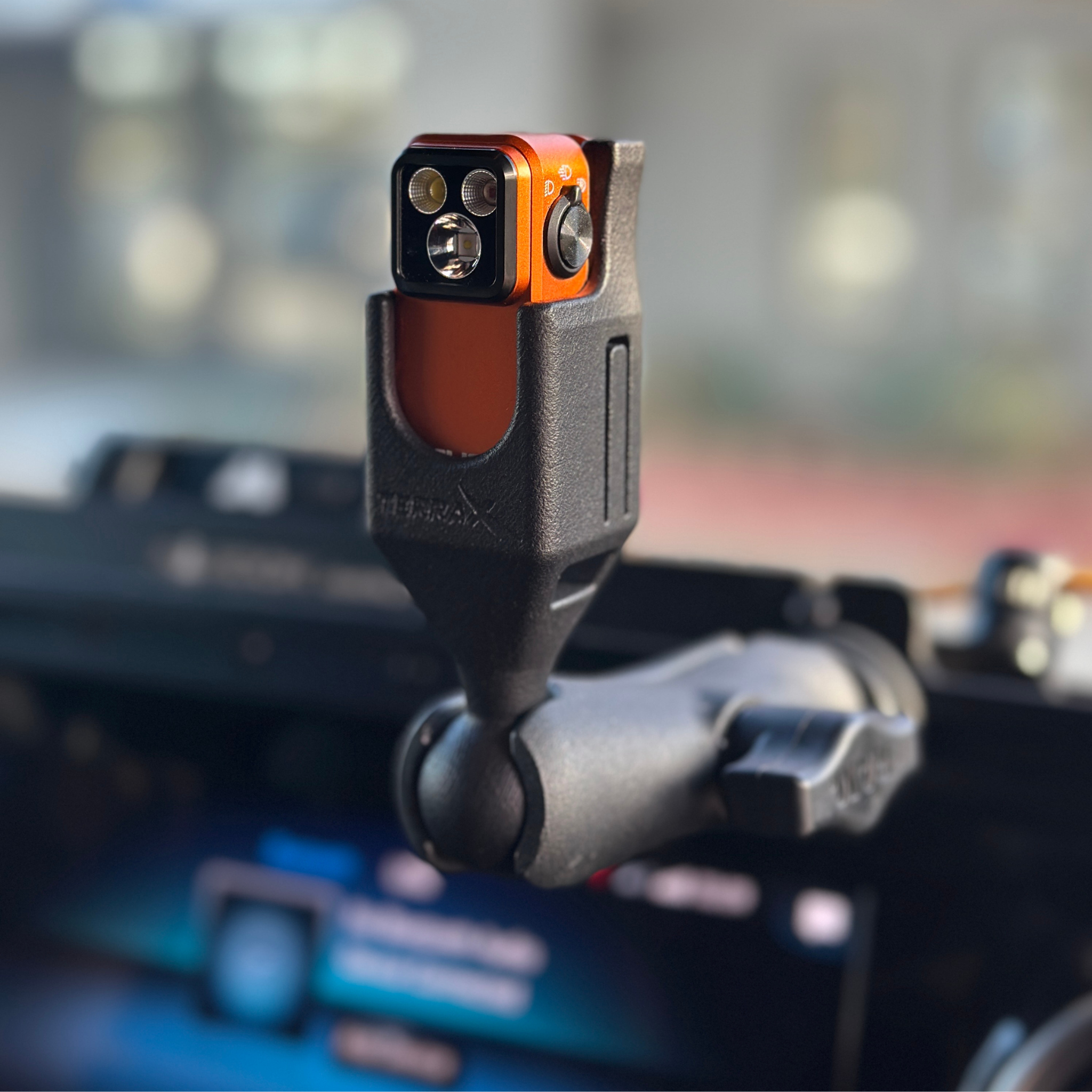 Navilight Pro Olight Oclip Cockpit Light Mount – Red & White Van Light for Sprinter & RV