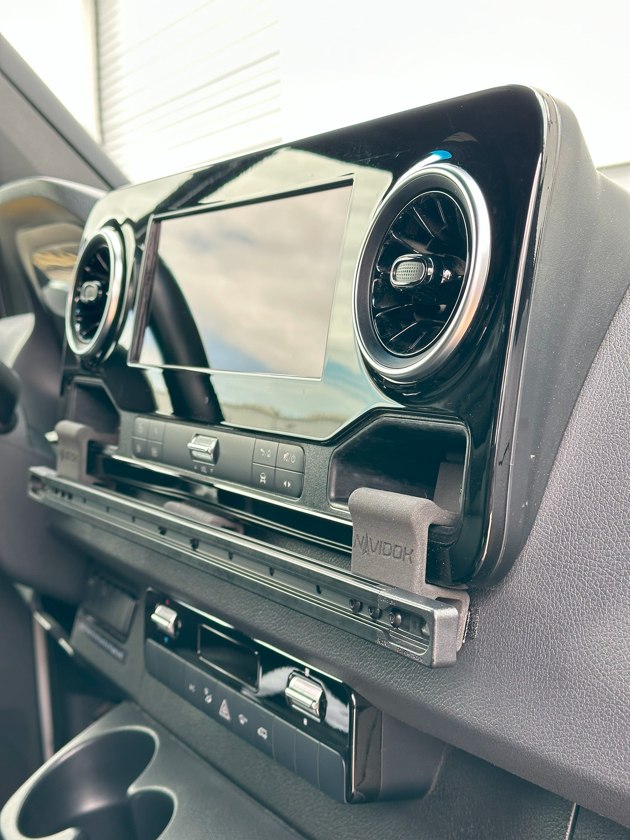 Terra X NAVIDOK Overlander No-Drill Dash Mount for 2019+ Mercedes Sprinter