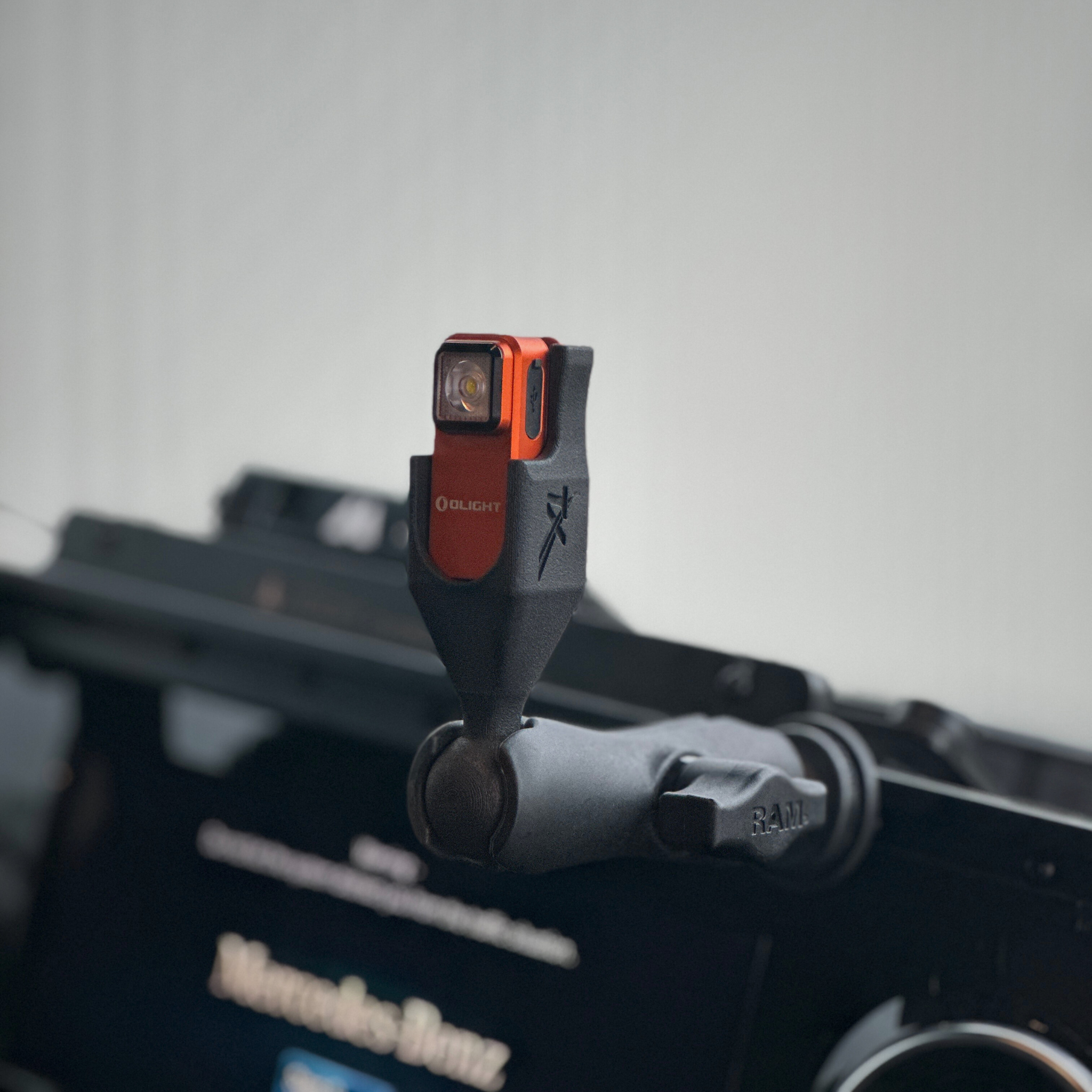 Olight Oclip Mount Navilight – Cockpit Light for Vans | RAM 1” Ball Compatible